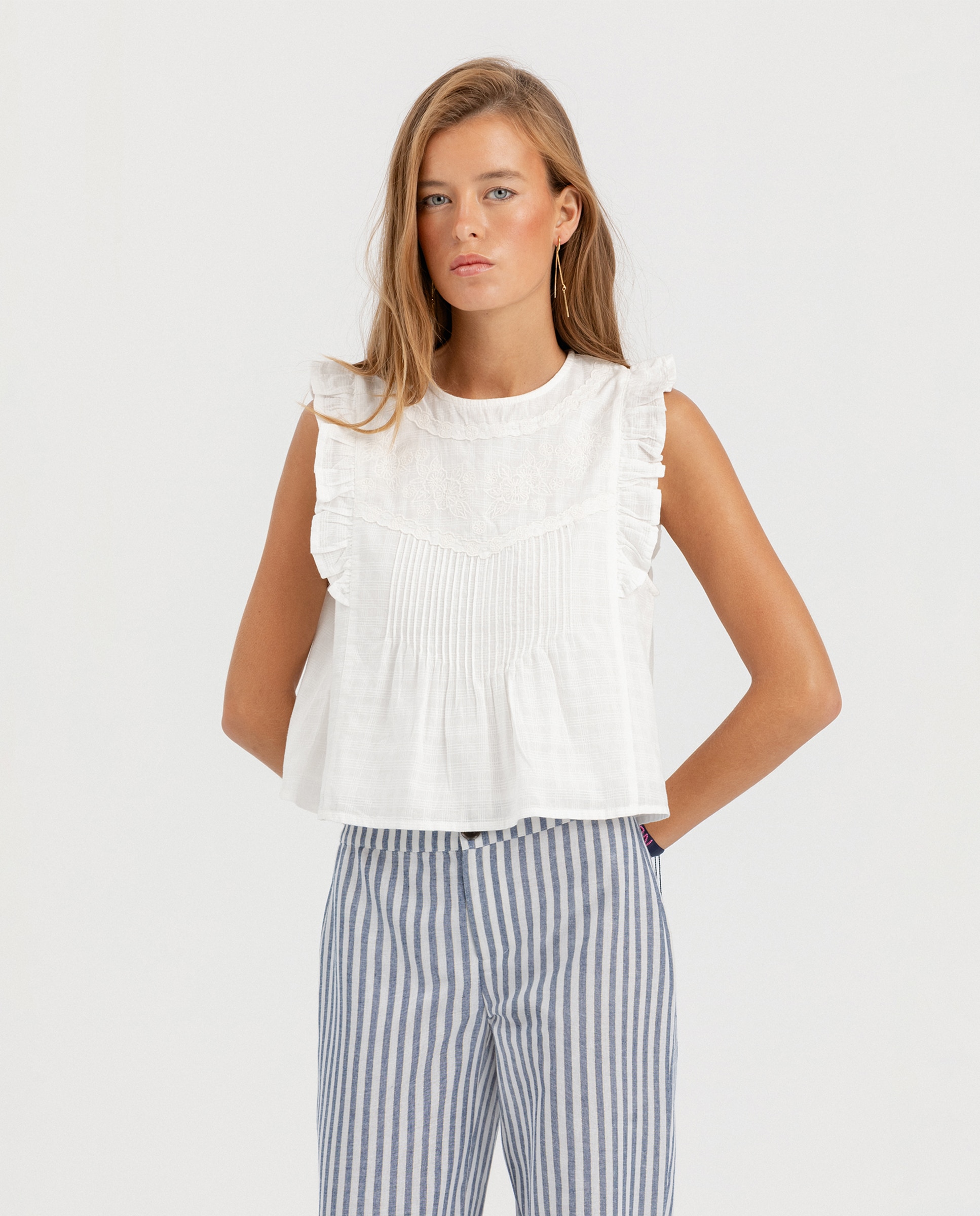 Imagem 0 de Blusa com Detalhe de Pregas