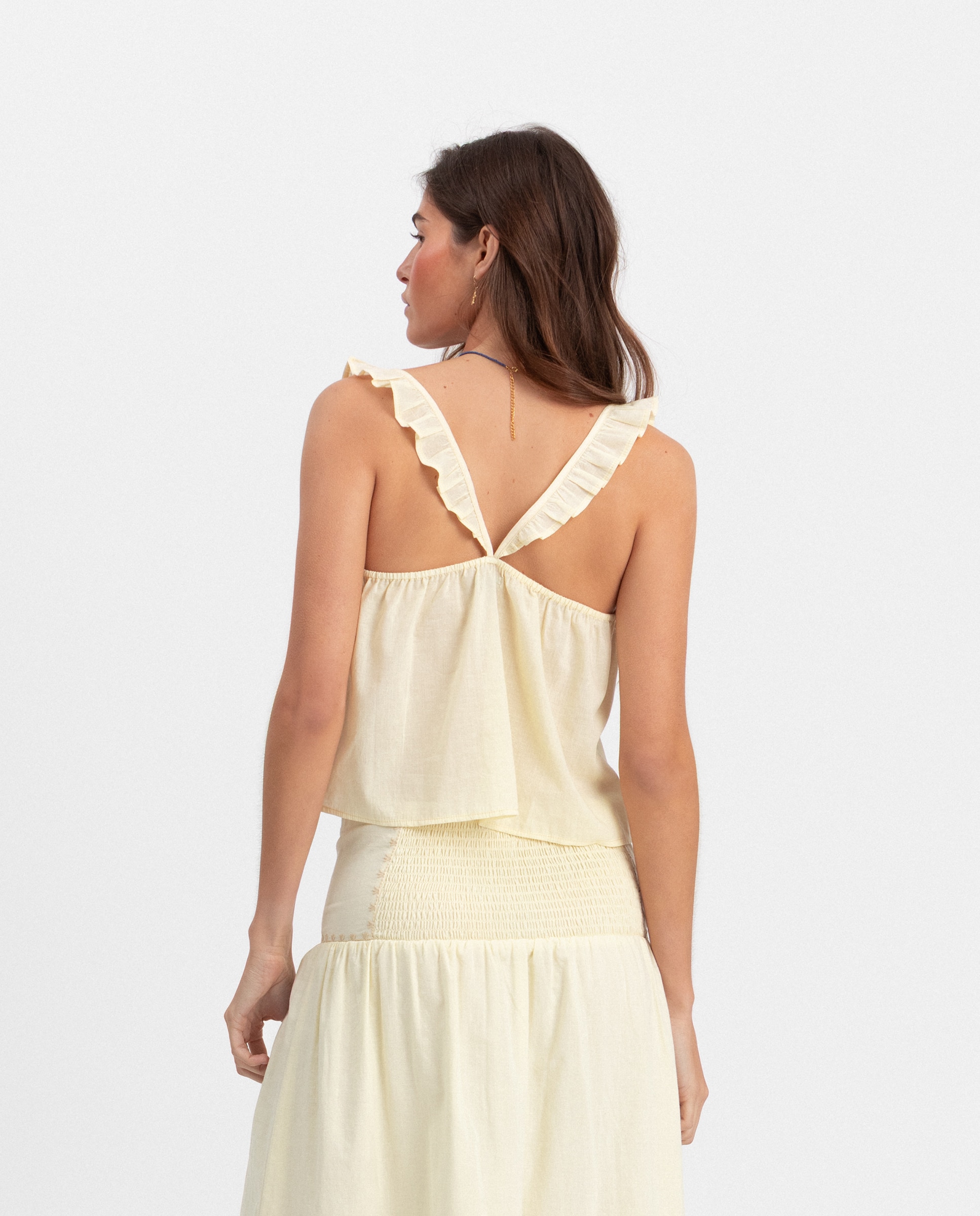 Top com Detalhes Bordados Amarelo-2