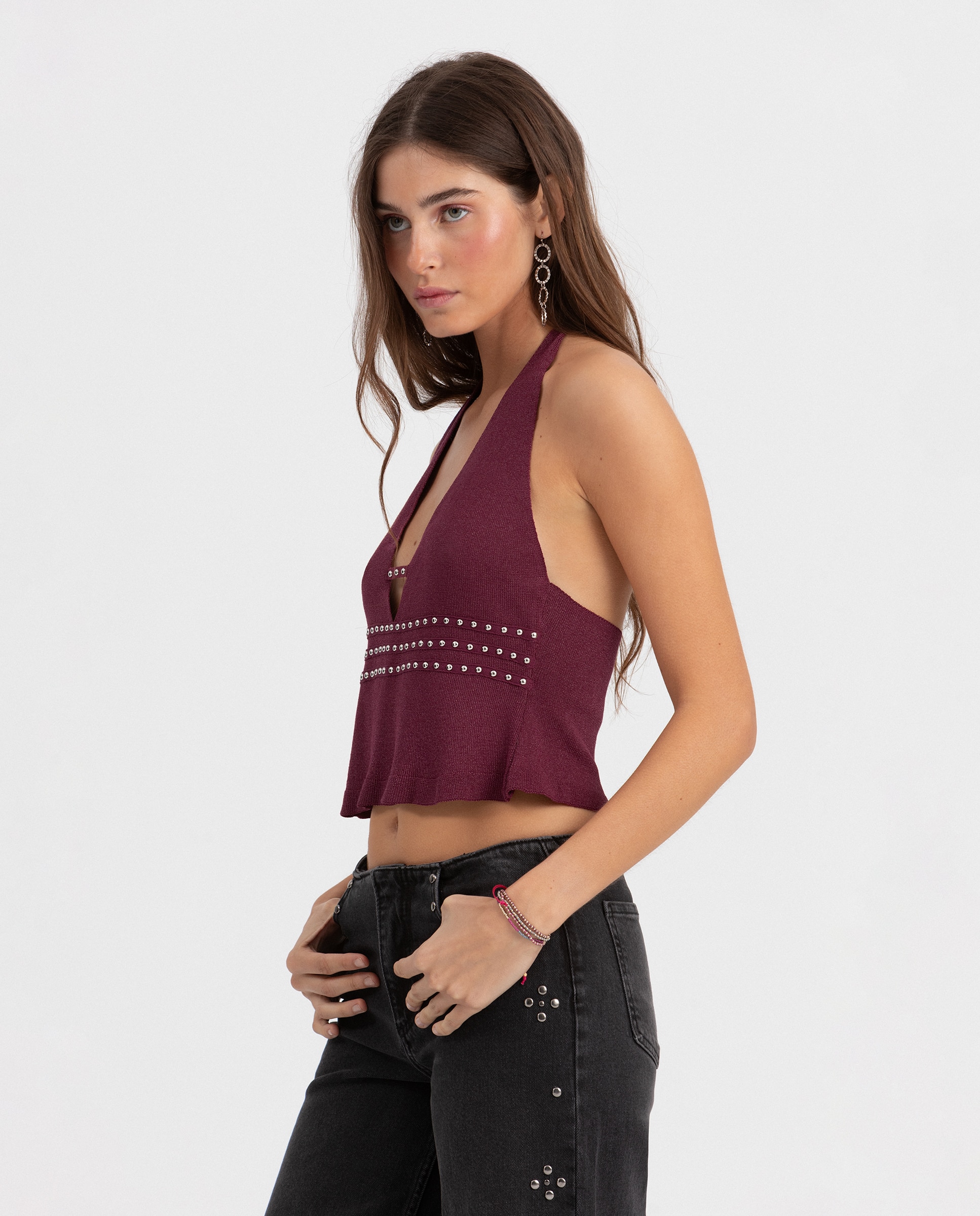 Top com Gola Halter e Detalhe de Tachas Bordeaux-3