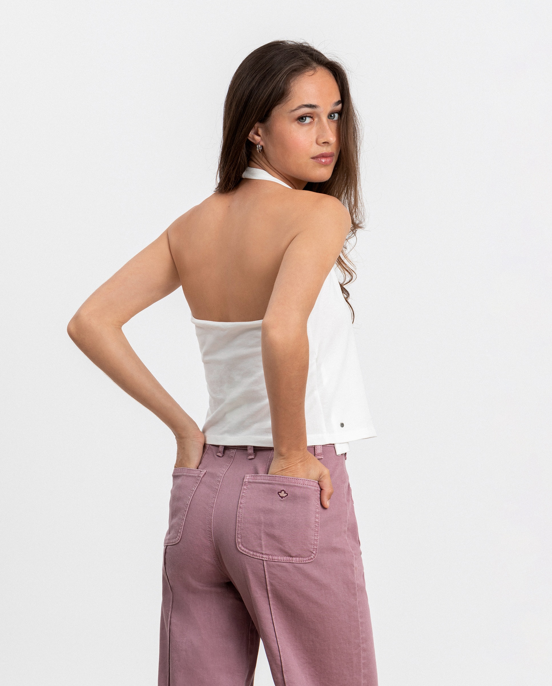 Top com Gola Halter e Detalhe Tachas Branco-2