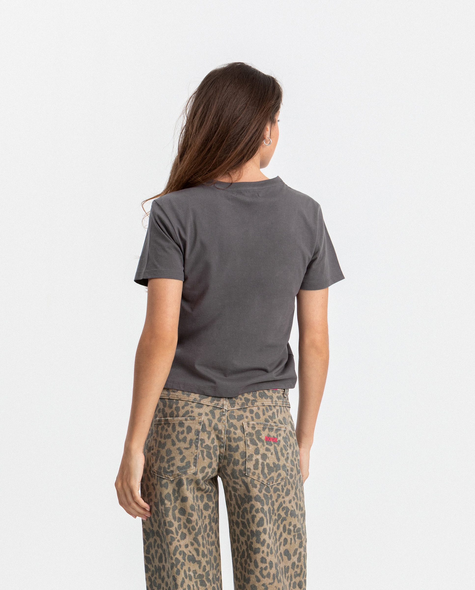 T-shirt Básica com Logo Cinzento-escuro-2