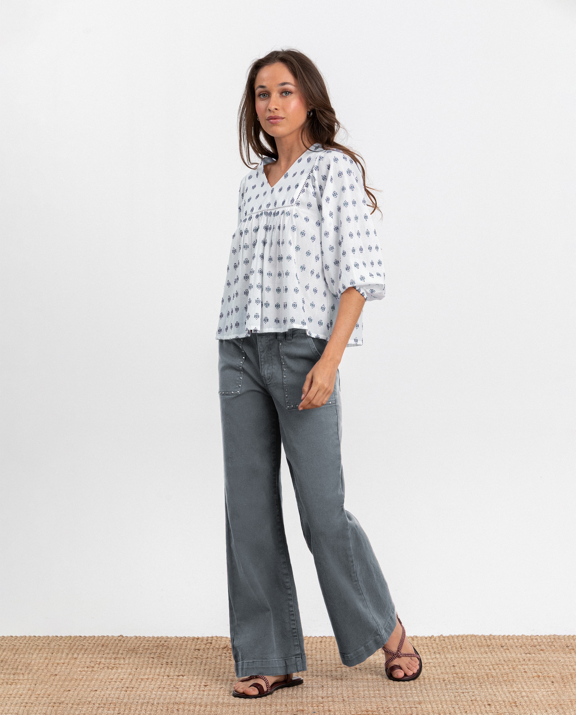 Blusa de Manga Comprida com Detalhes Bordados Branco-3