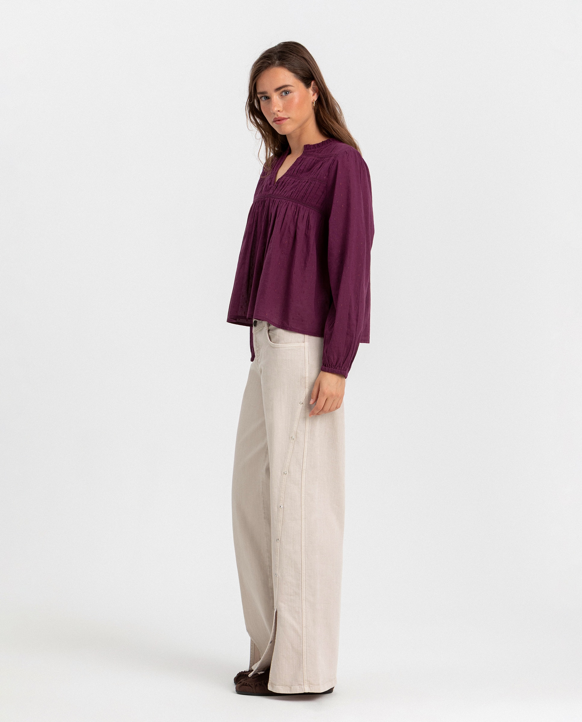 Blusa com Detalhe Entredós Bordeaux-4