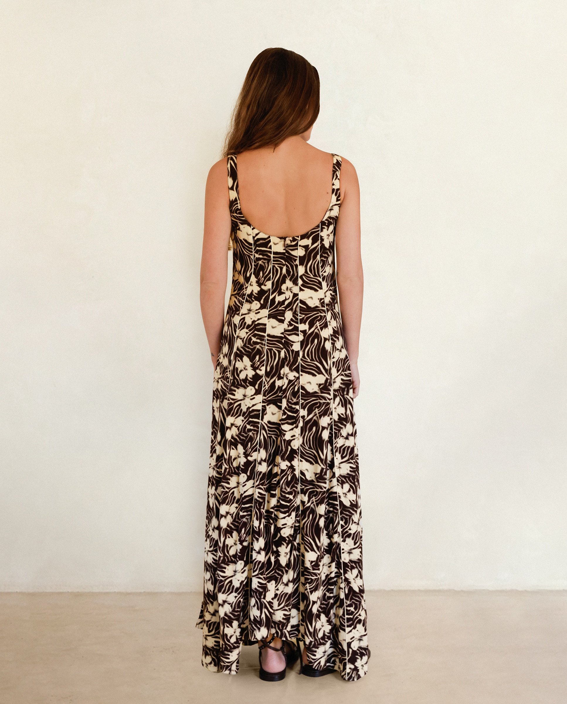 Vestido Midi Estampado sem Mangas Castanho-2
