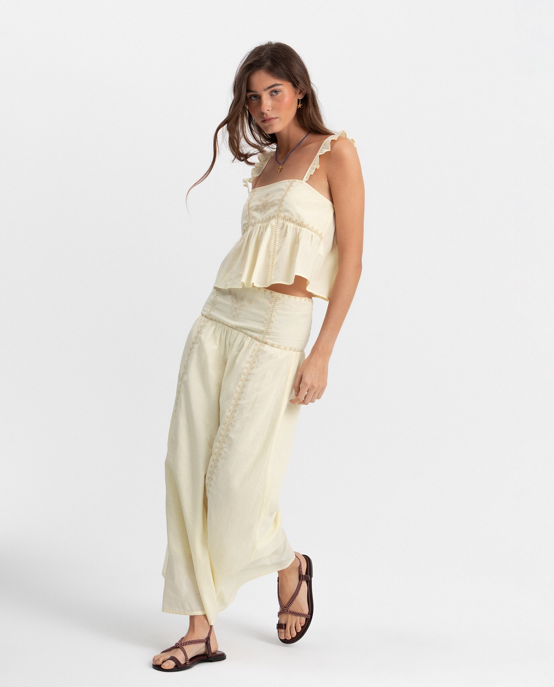 Saia Midi Bordada Amarelo-3