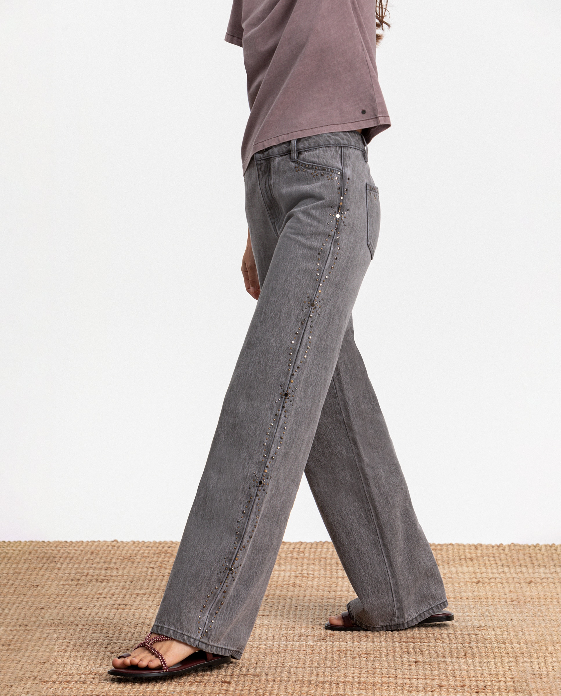 Jeans com Corte a Direito com Tachas Cinzento-escuro-4