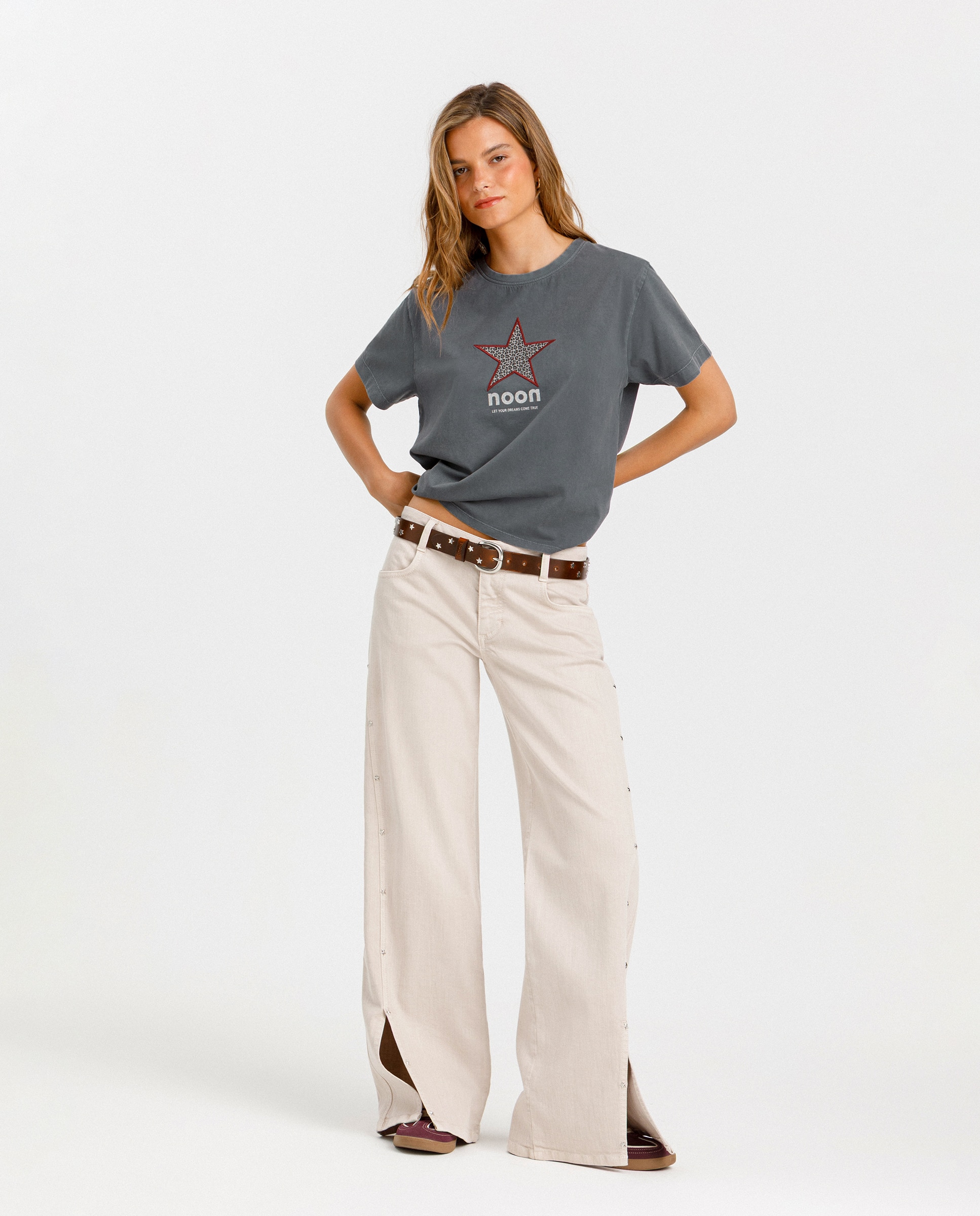 Imagem 0 de Jeans Wide Leg com Abertura