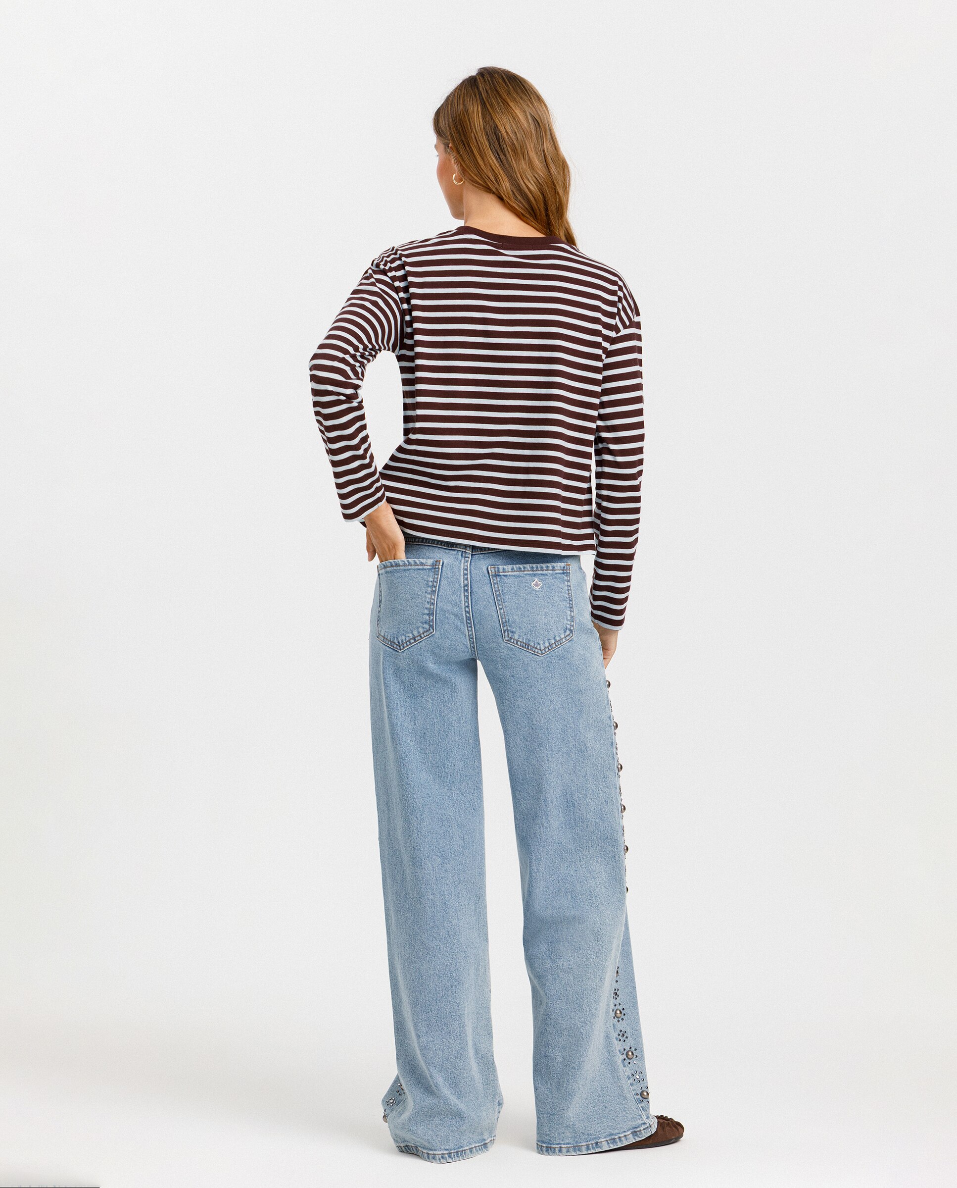 Jeans Low Rise com Tachas Azul-2