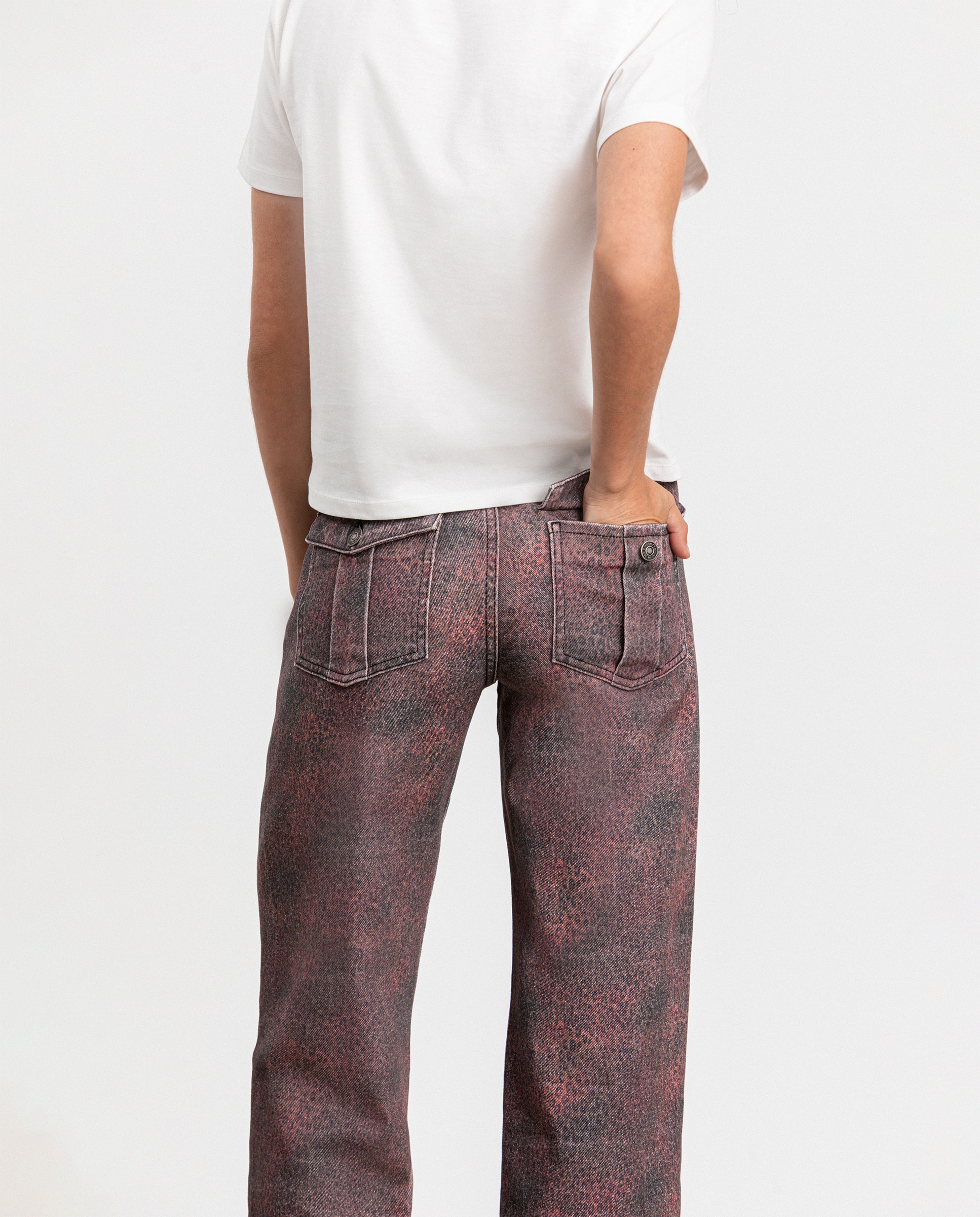 Jeans Relaxed com Estampado Leopardo Rosa-4