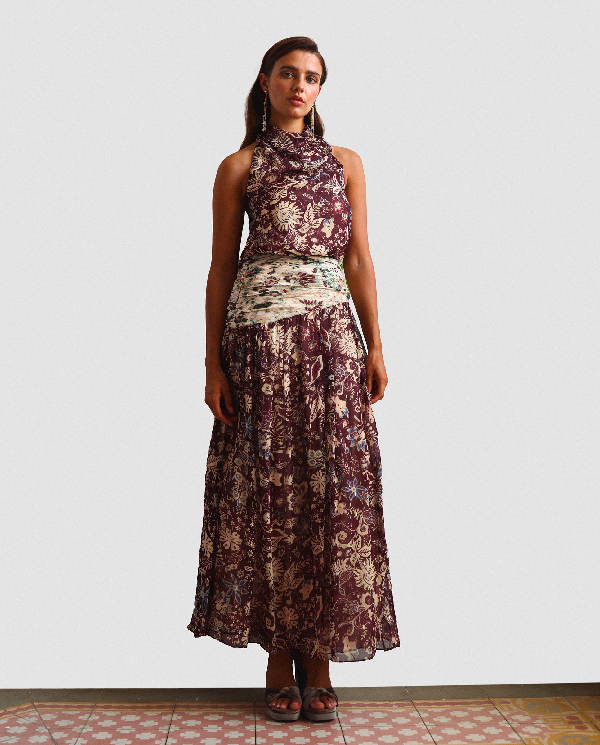 Imagem 0 de Vestido Midi Gola Halter