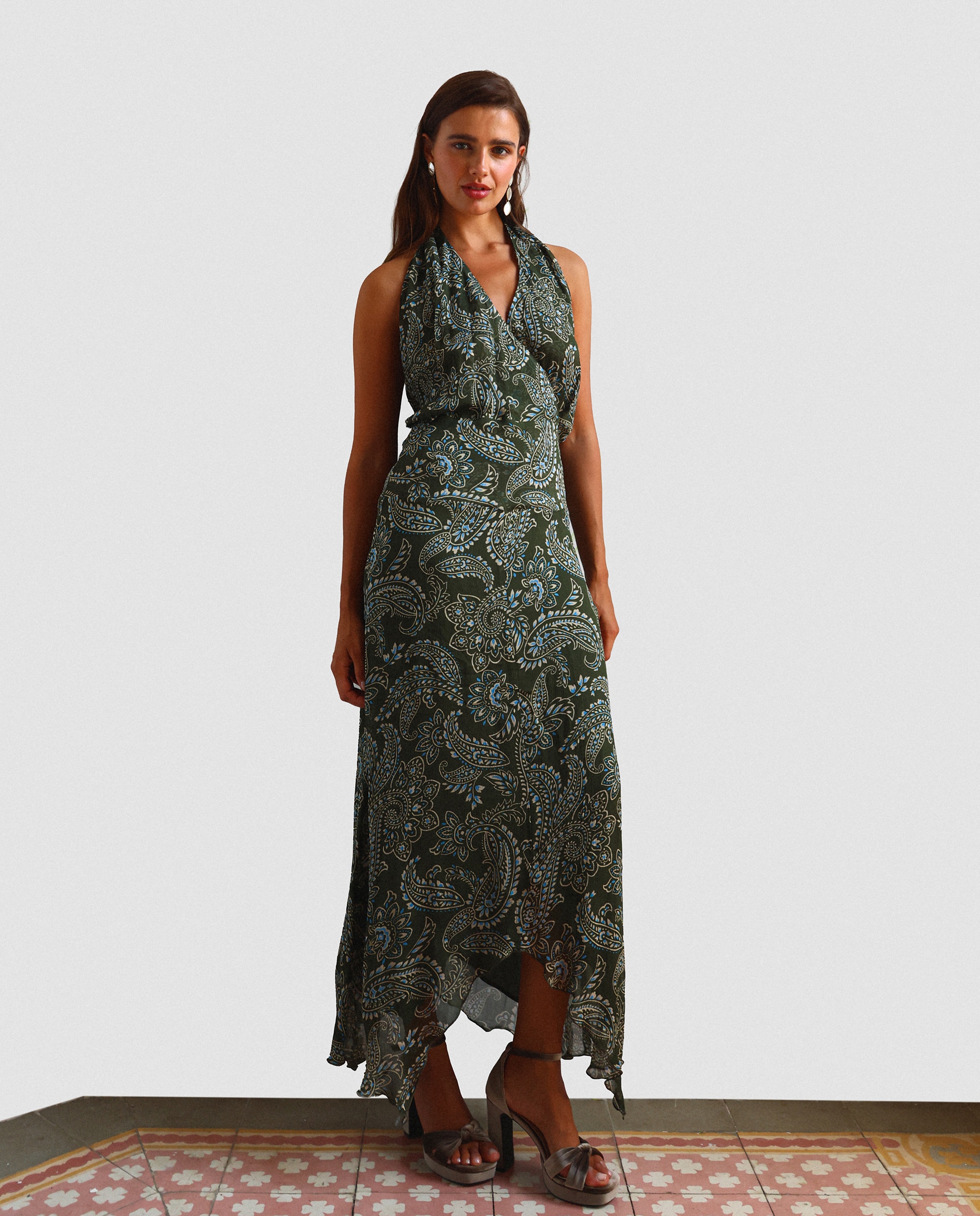 Imagem 0 de Vestido Midi Halter Estampado