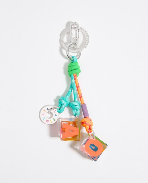 Imagem 0 de Porta-Chaves Multicolor Com Cordas E Dados Com Logotipo
