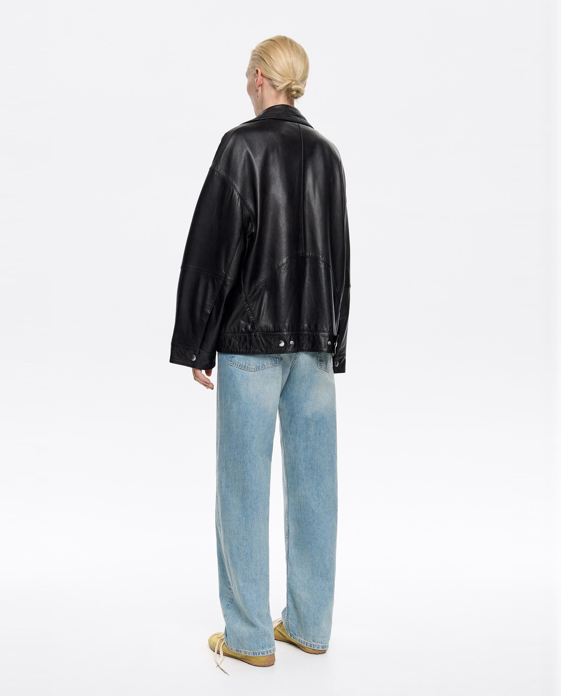 Blusão de Pele com Botões Preto-3