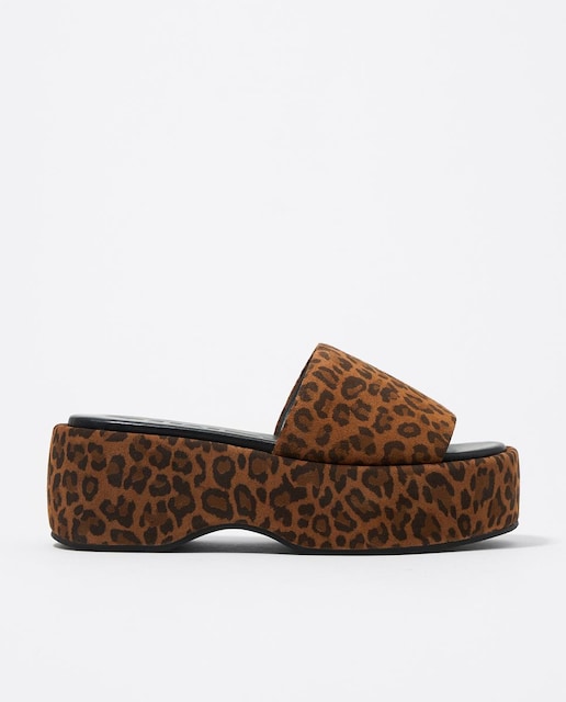Imagem 0 de Sandálias de Plataforma em Pele com Estampado de Leopardo