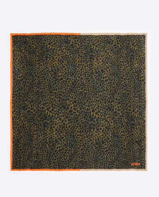 Imagem 0 de Écharpe com Estampado Cheetah