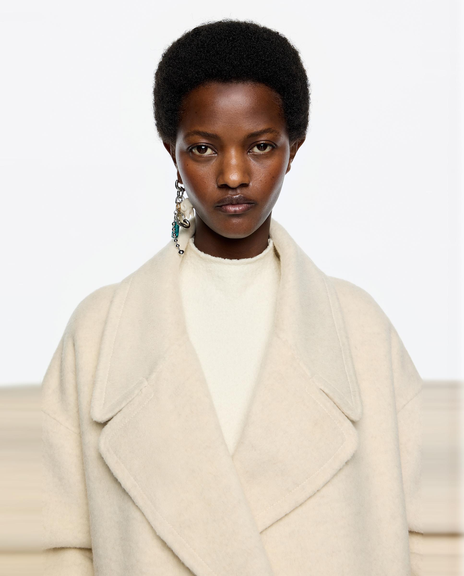 Sobretudo de Pano com Maxi Lapelas Dupla Face Marfim-4