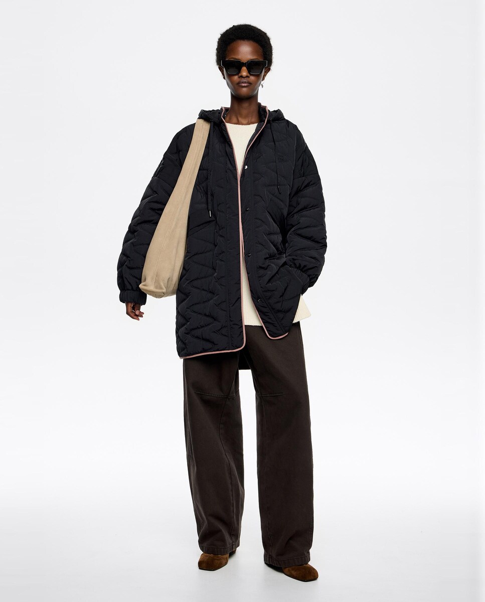 Plumífero de mujer acolchado con capucha Preto-7