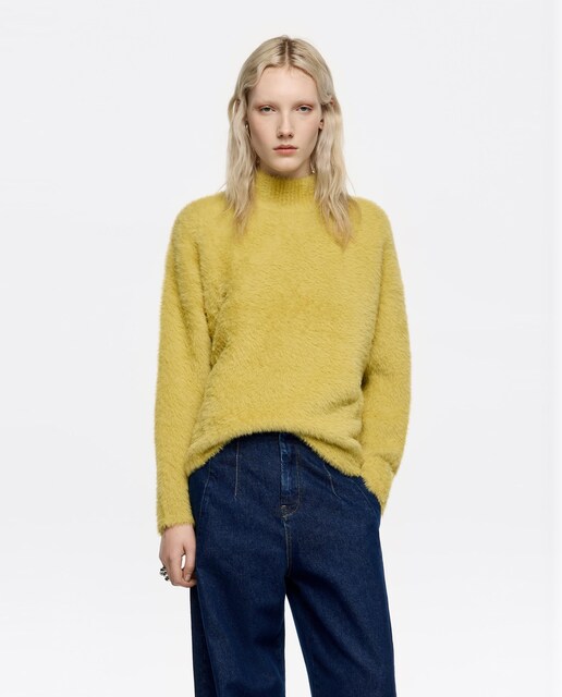 Imagem 0 de Camisola Pelo com Decote Subido