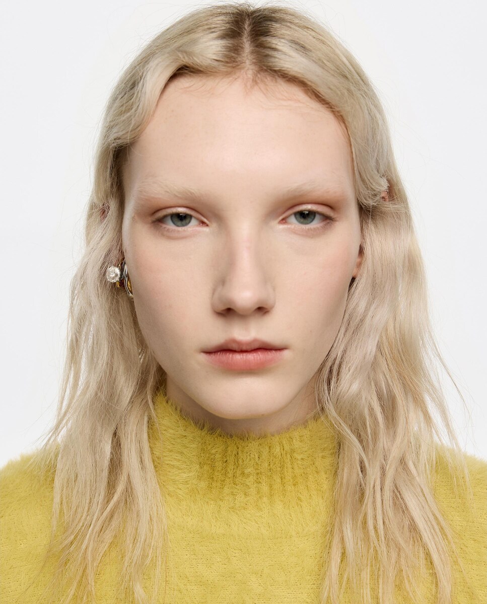 Camisola Pelo com Decote Subido Mostarda-4