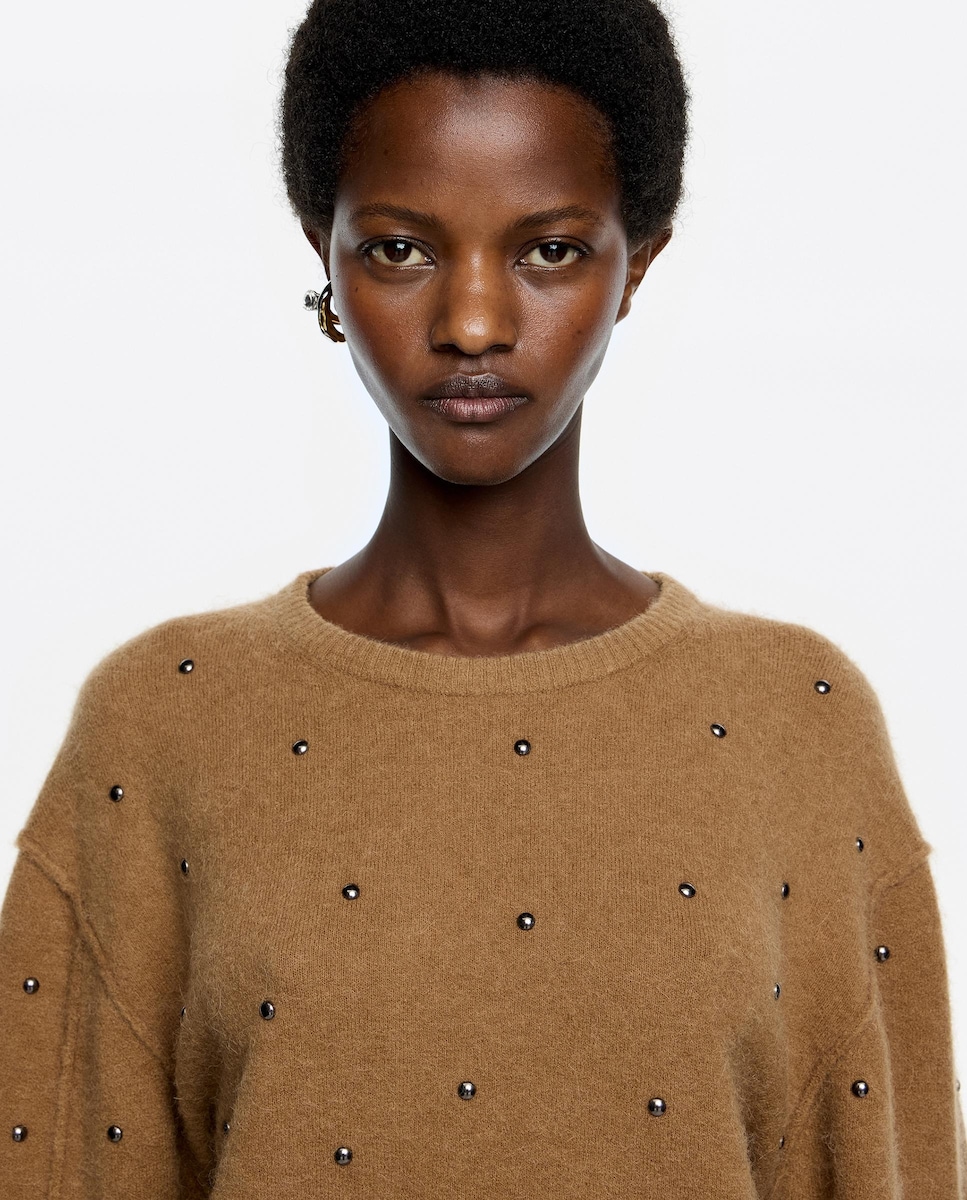 Camisola Boxy com Rebites Camel-5