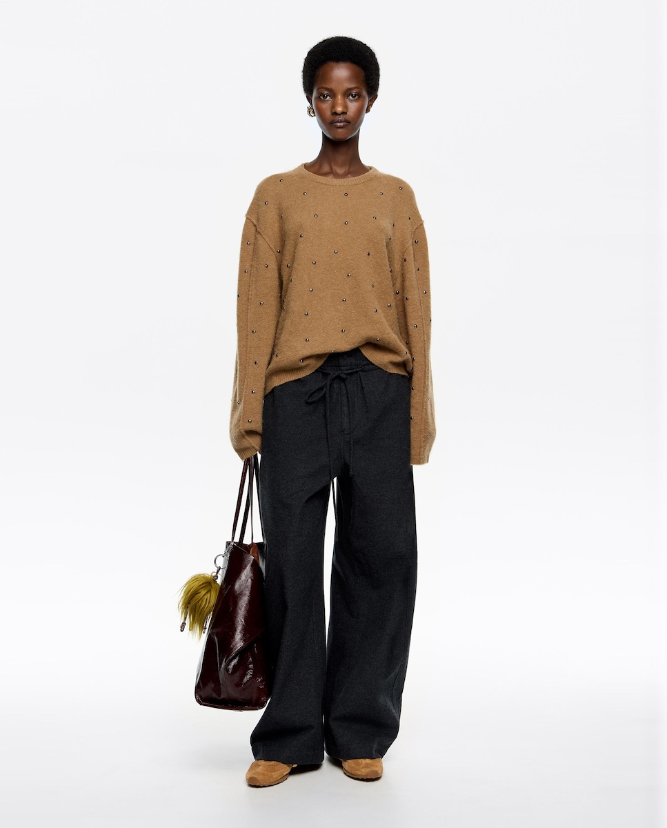 Camisola Boxy com Rebites Camel-7