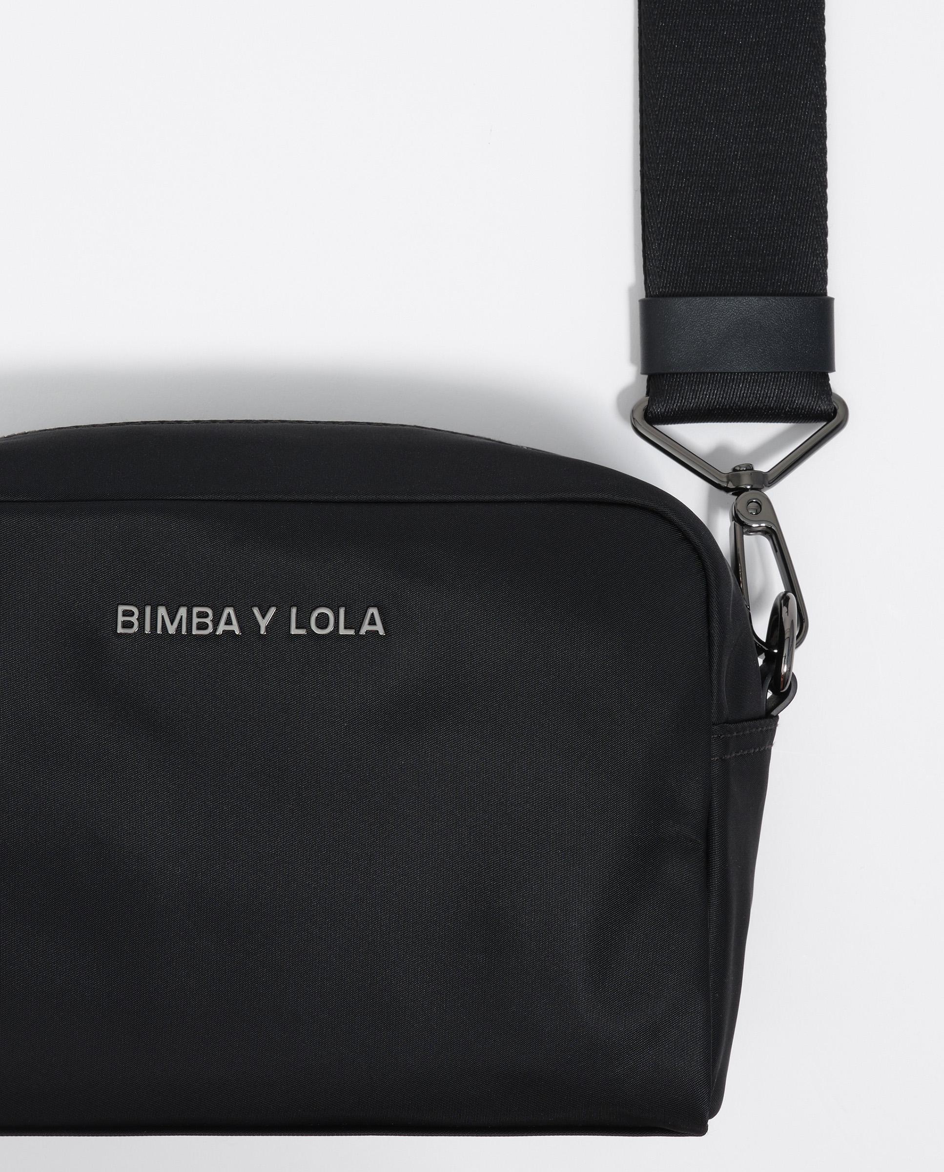 Mala a Tiracolo de Nylon com Fecho Zip Preto-2