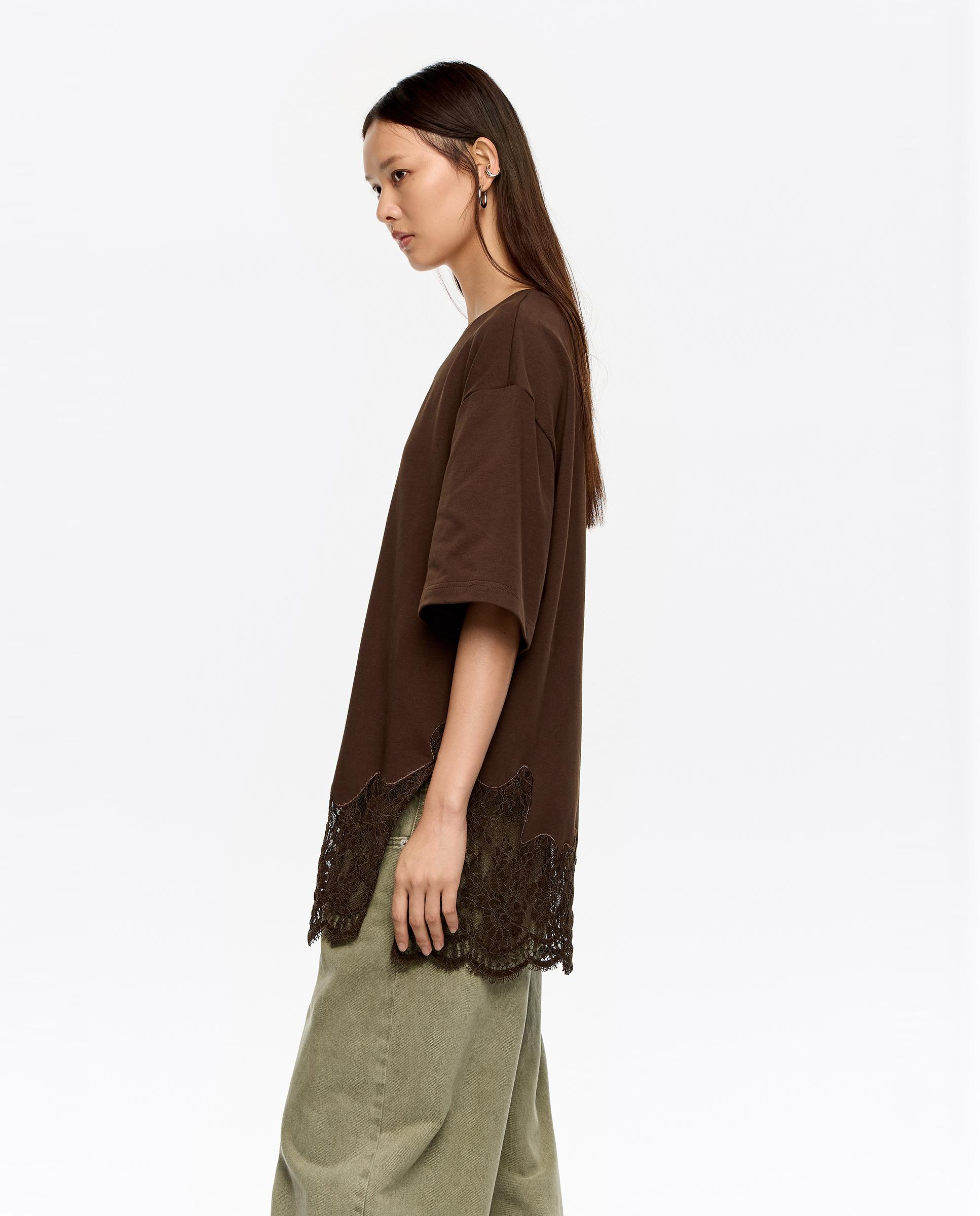 T-shirt Oversize com Rendas Castanho-escuro-2