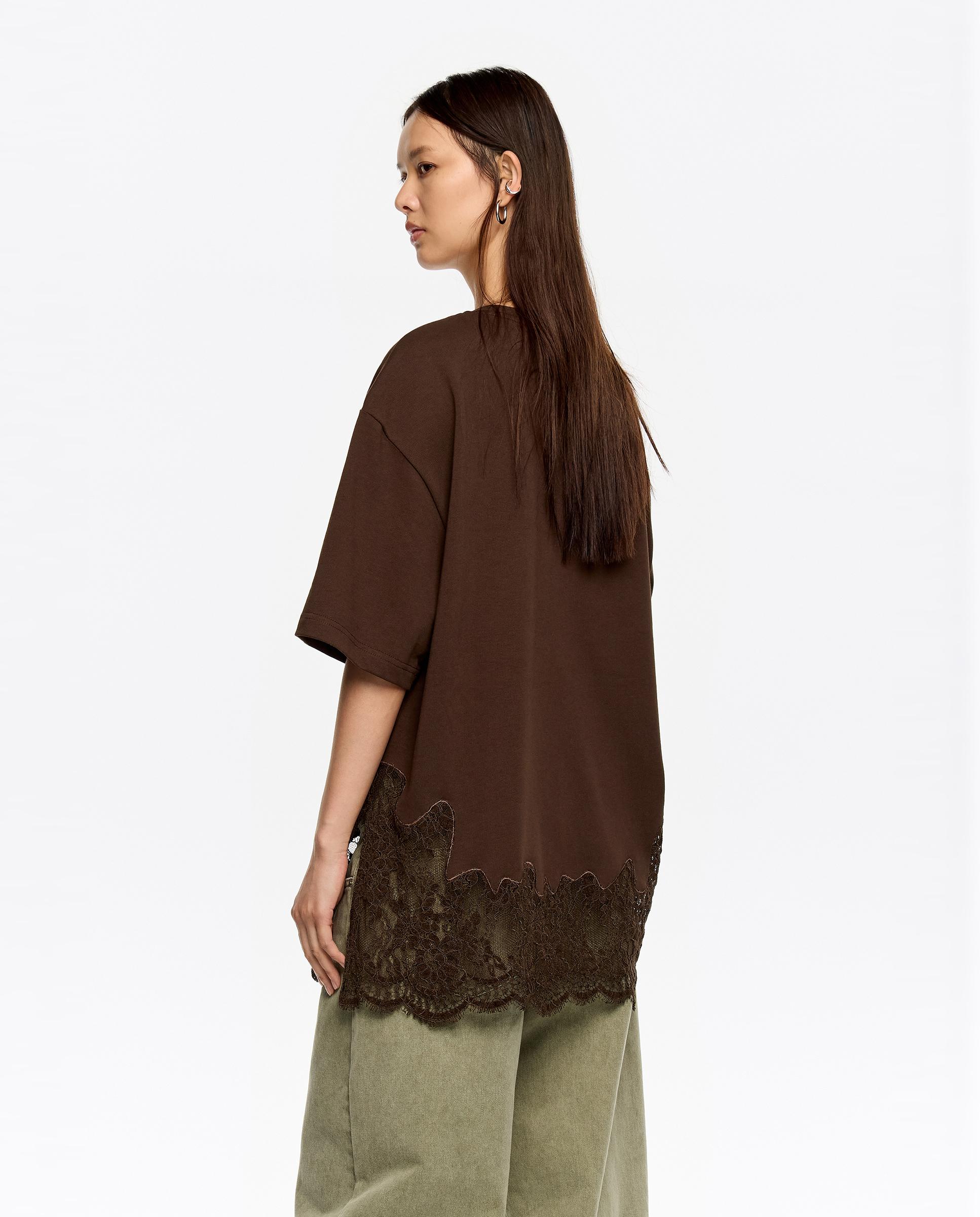 T-shirt Oversize com Rendas Castanho-escuro-3