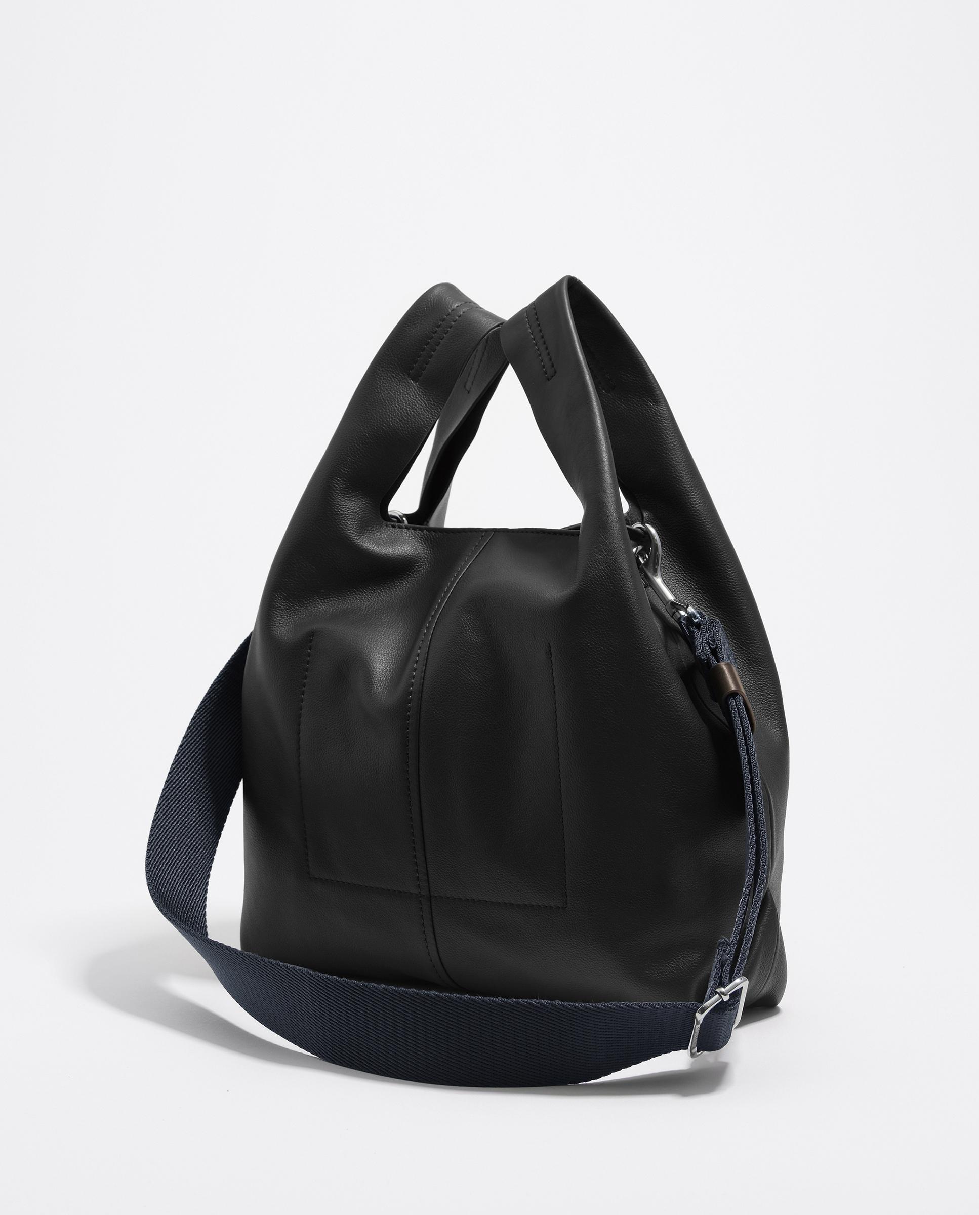 Mala de Ombro Média em Pele Preto-4