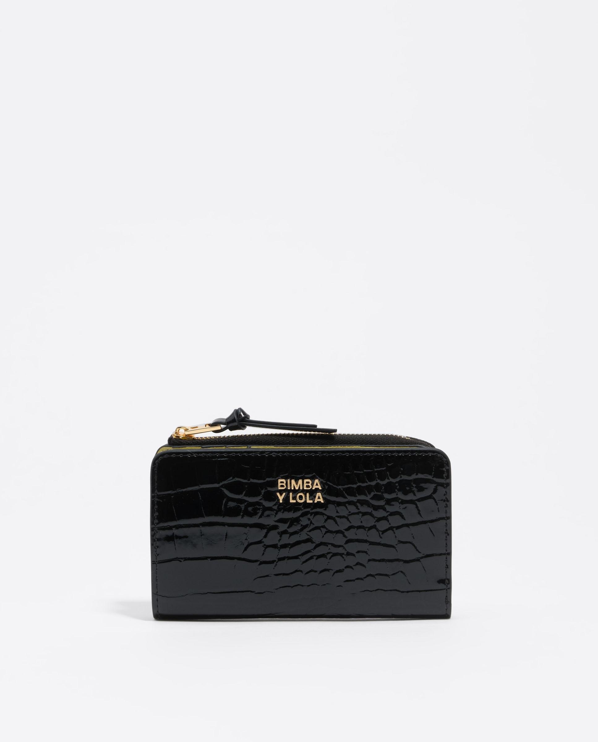 Imagem 0 de Carteira com Textura Brilhante em Preto