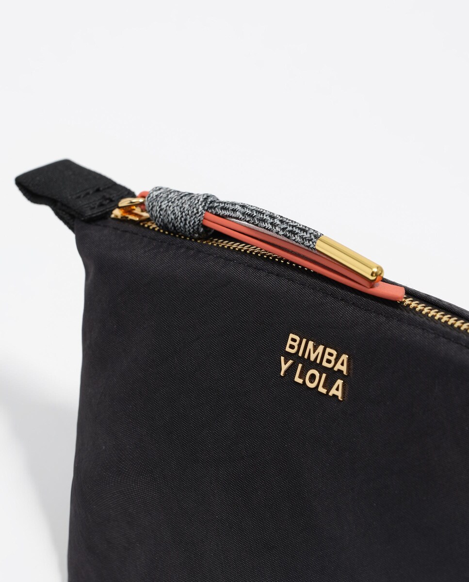 Necessaire Trapézio Pequeno de Nylon Preto-2