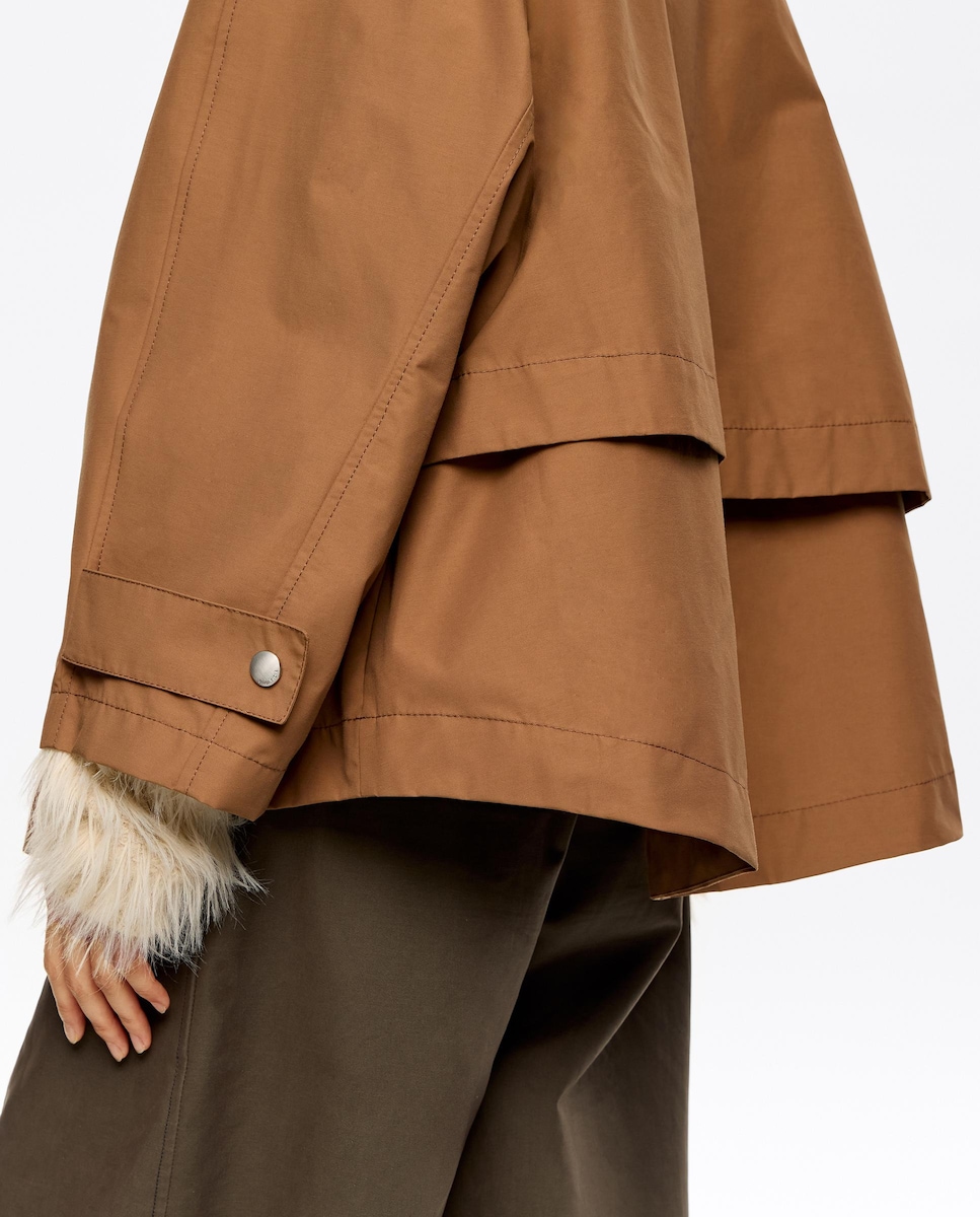 Gabardina com Capuz Acolchoado Desmontável Castanho-5