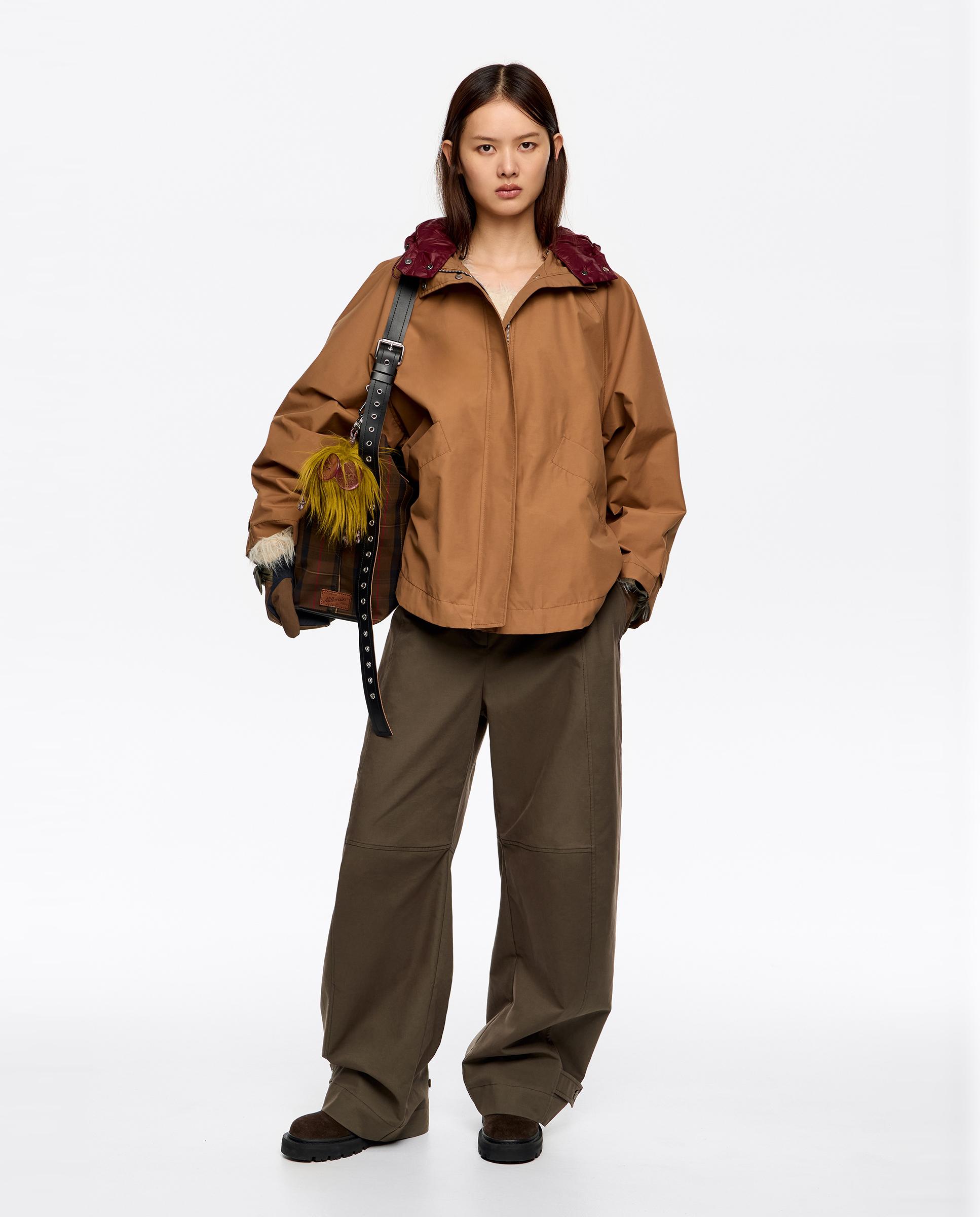 Gabardina com Capuz Acolchoado Desmontável Castanho-8