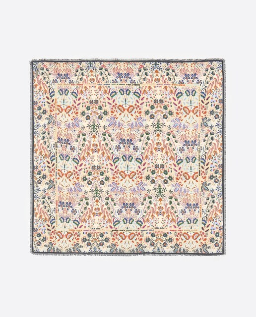 Imagem 0 de Xaile de Flores e Moldura com Logos