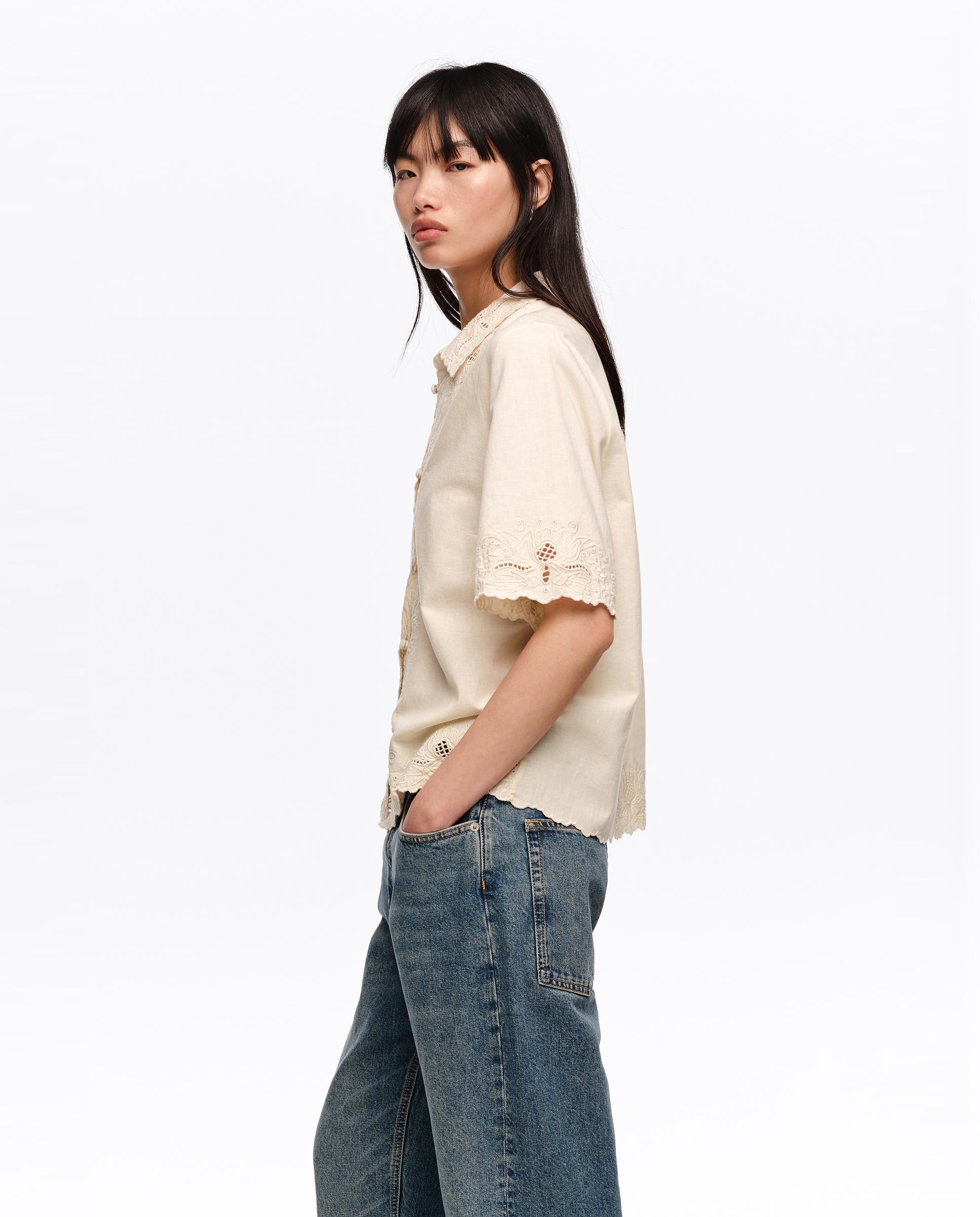 Camisa com Bordados de Linho Bege-3