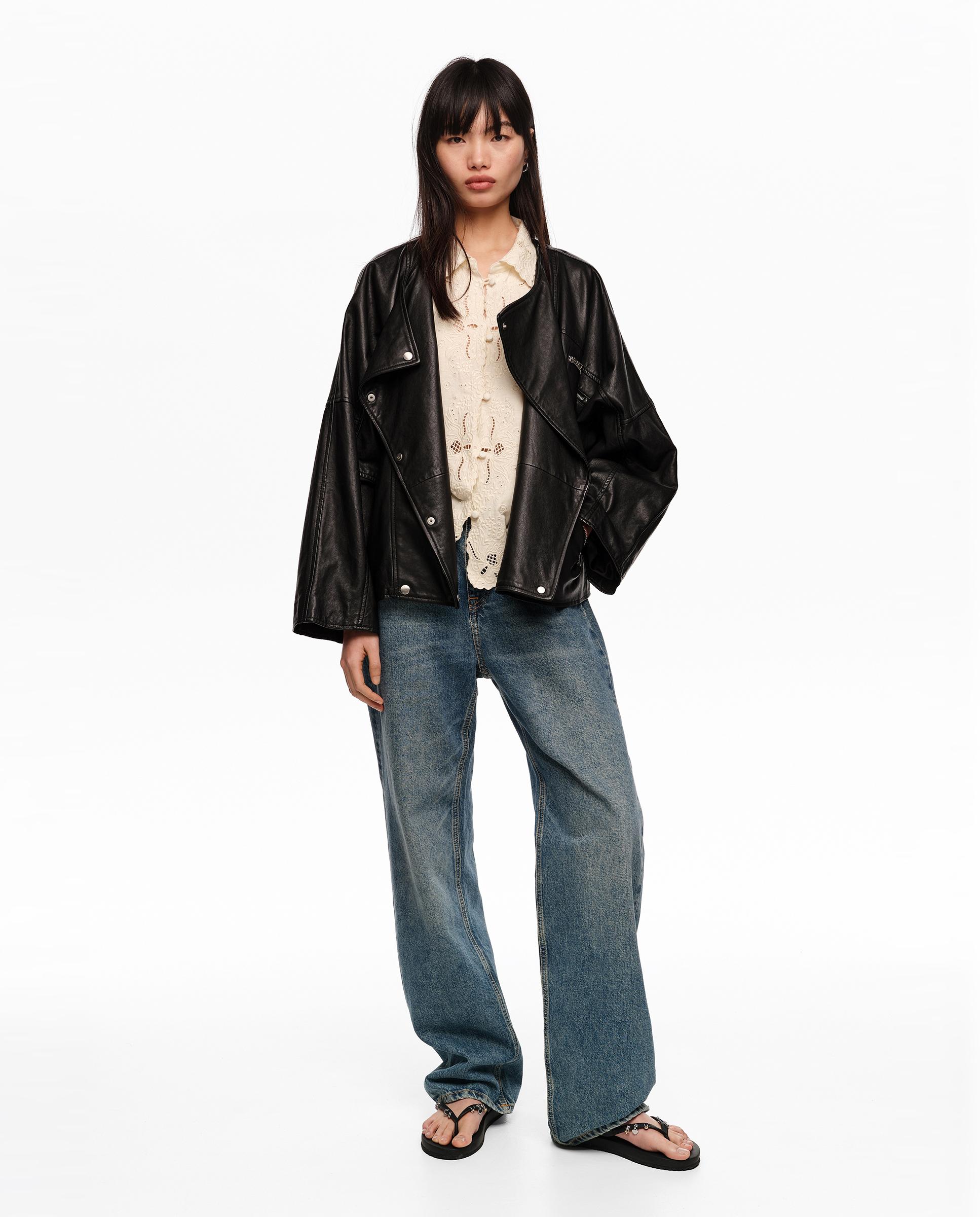 Camisa com Bordados de Linho Bege-6