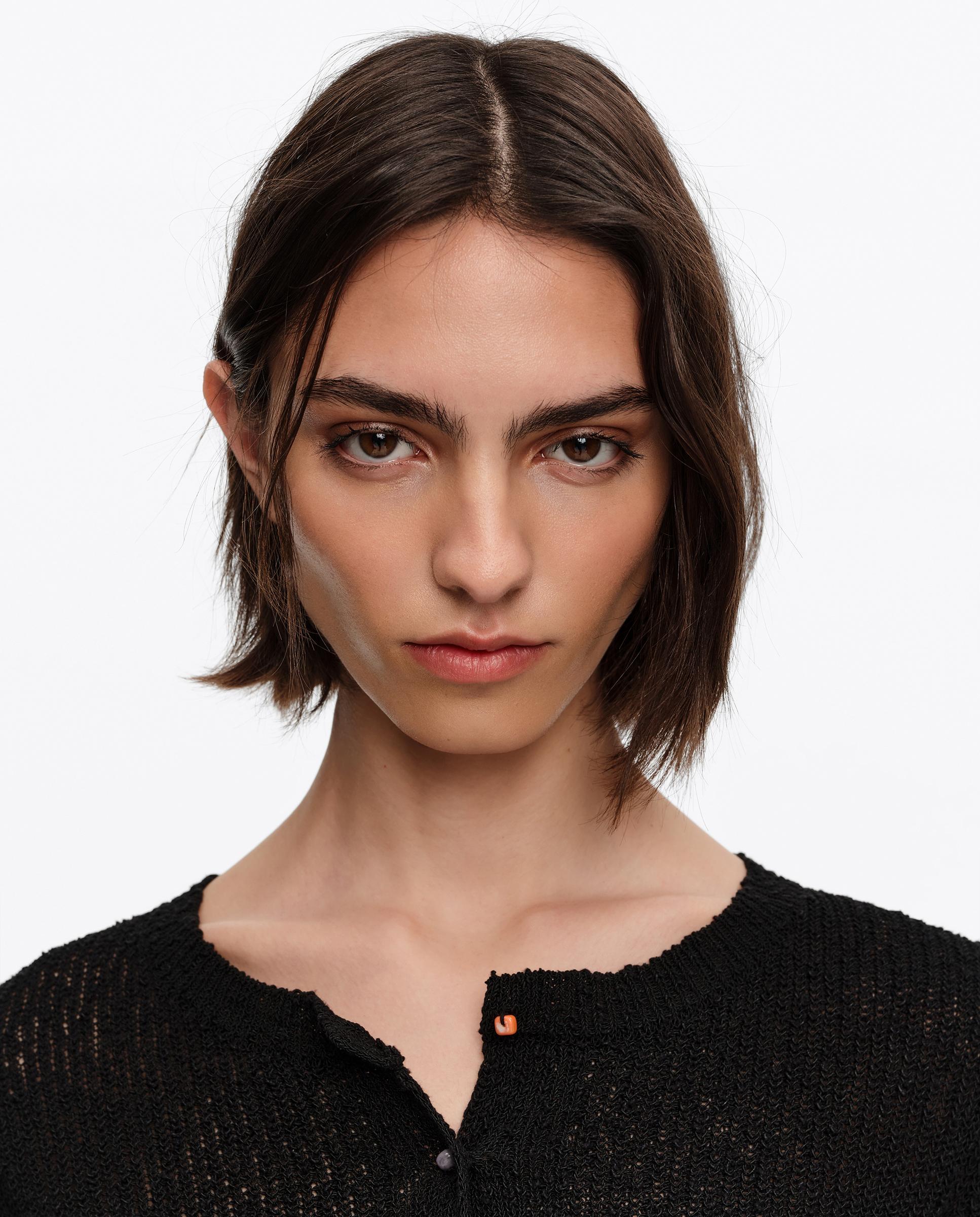 Cardigan Reto Pedras Preto-4