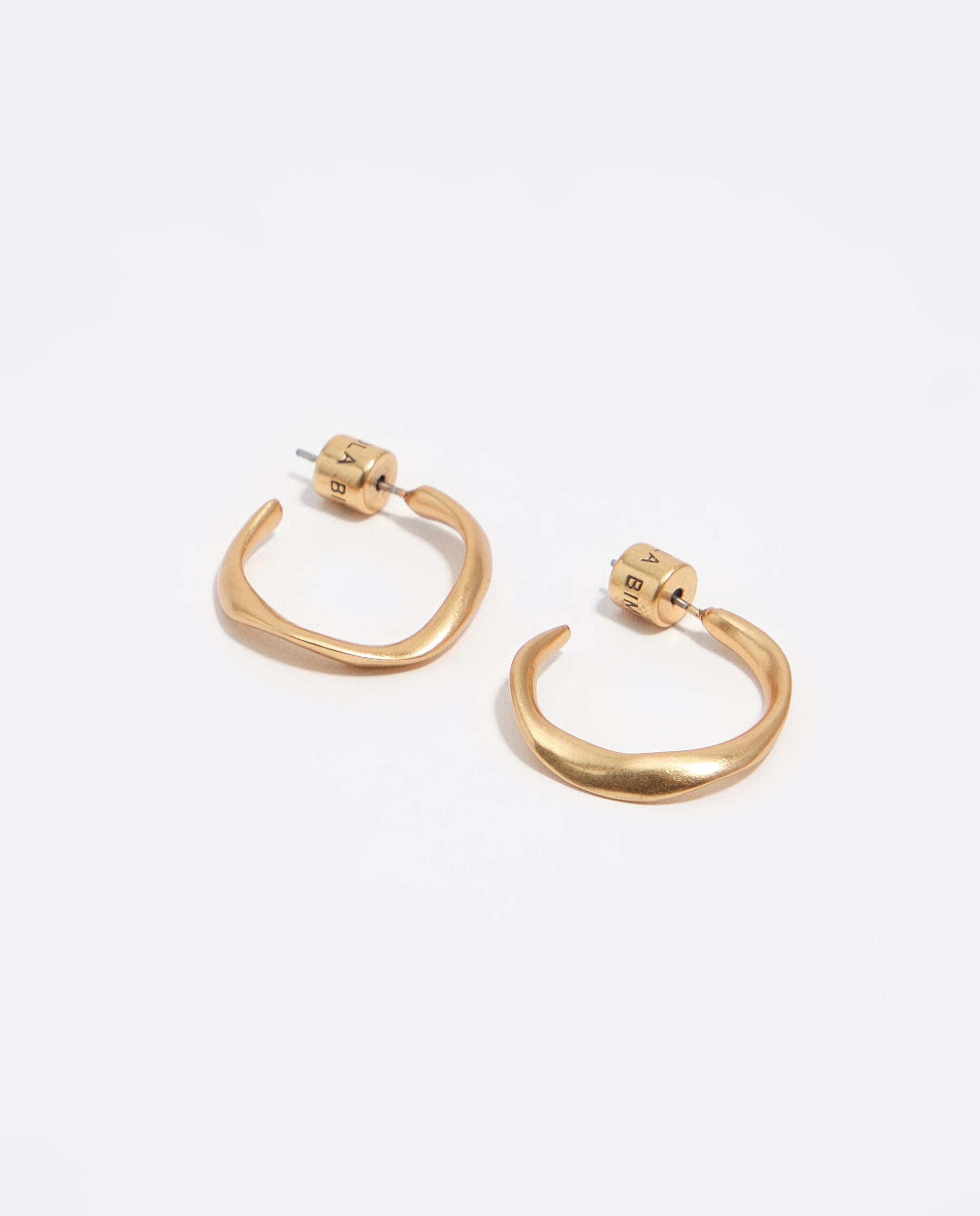 Brincos de Aro Pequeno Irregular Dourado-4
