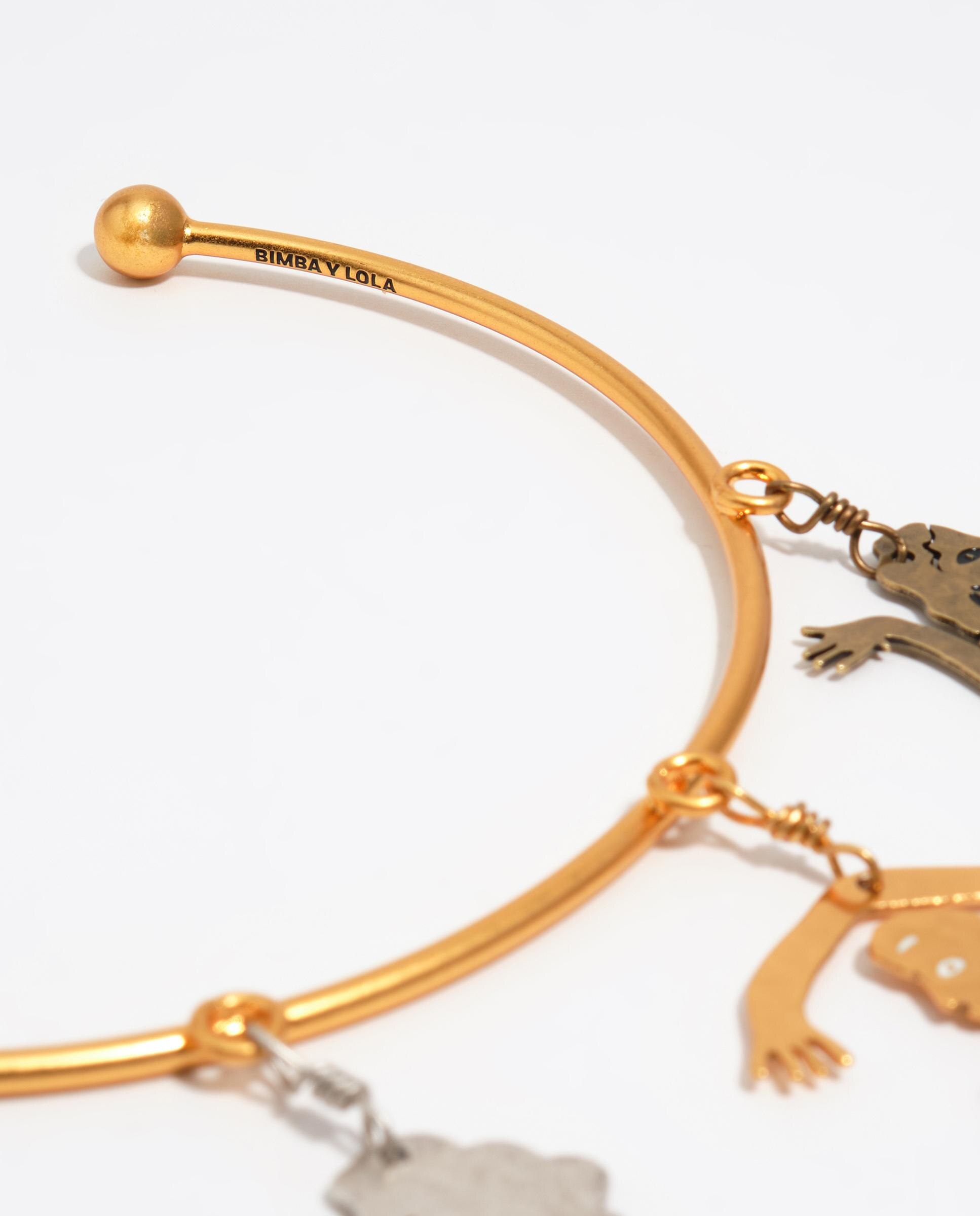 Colar Choker Silhuetas Metal Tricolor Dourado-3