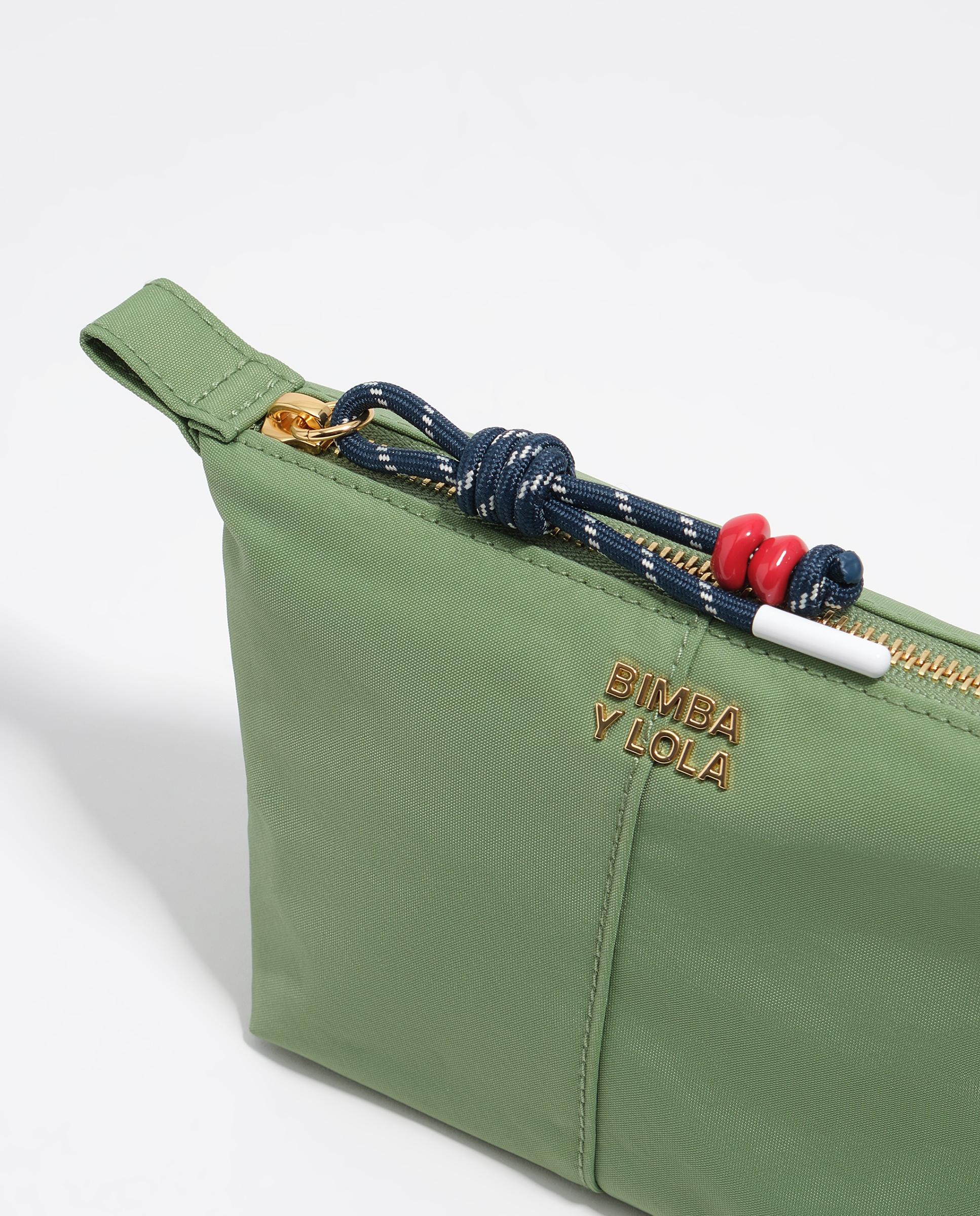 Necessaire Trapézio em Nylon com Fecho Zip Verde-2