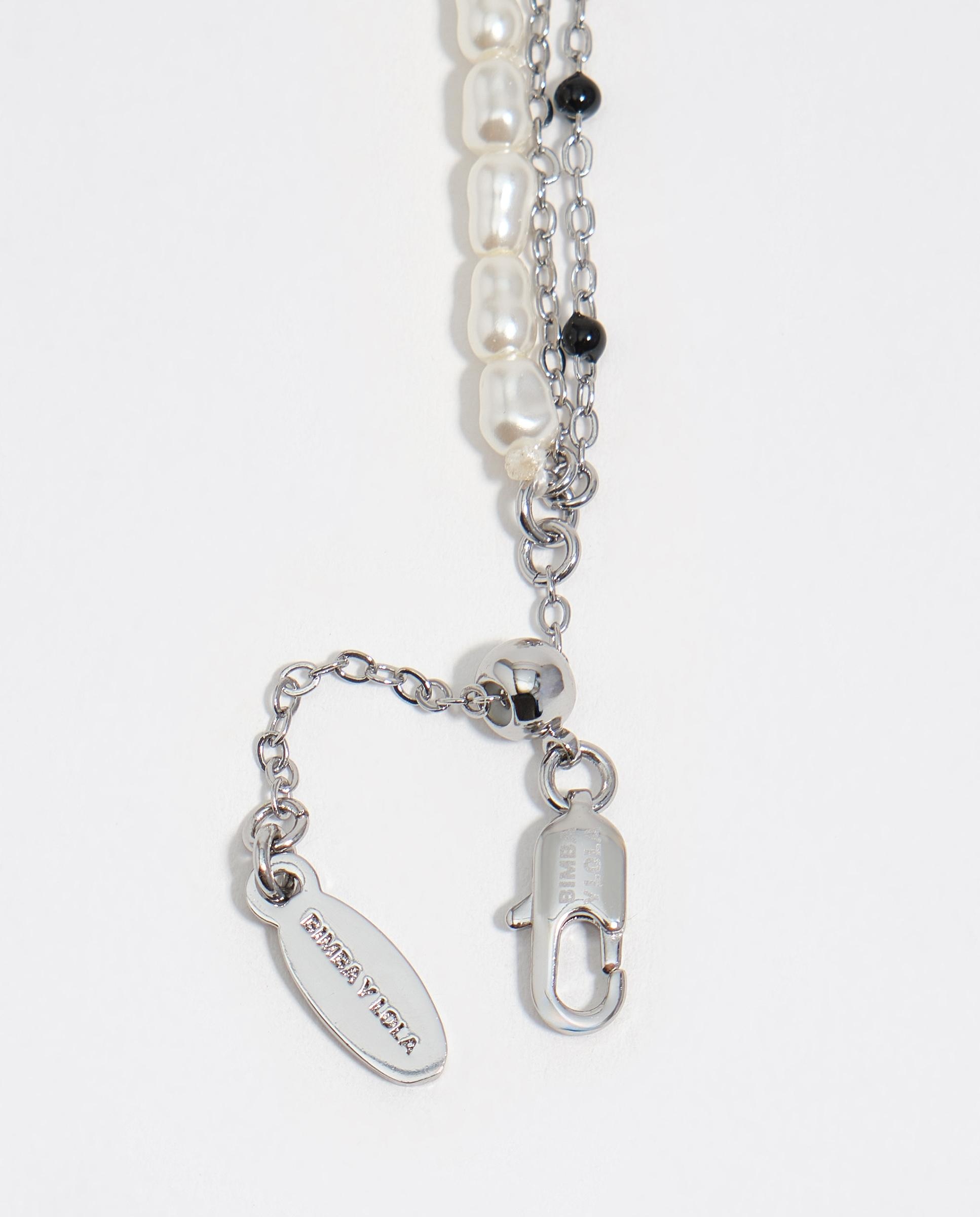 Pulseira Tripla com Corrente e Pérolas com Logo Coração Prateada Prateado-3