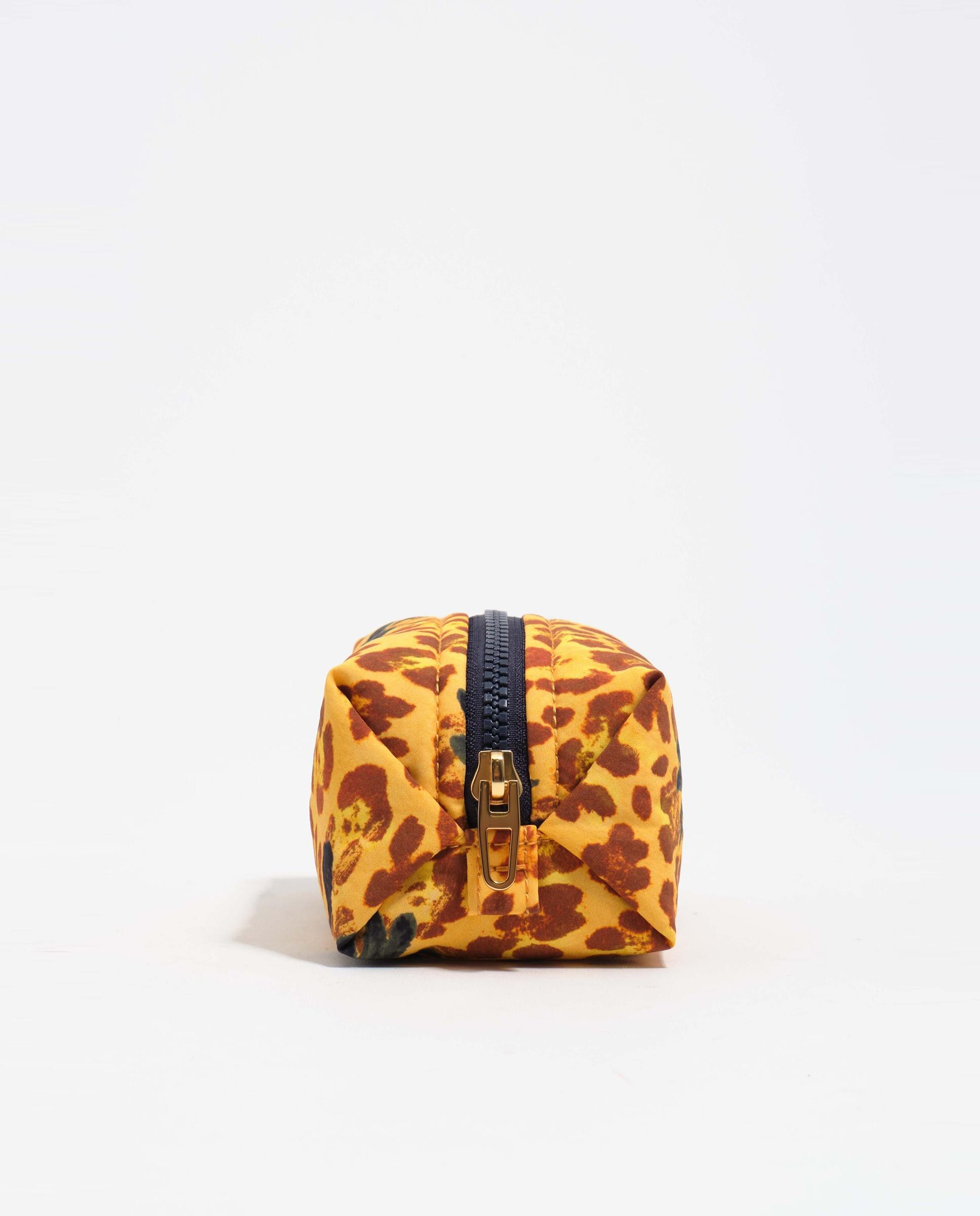 Necessaire Pequeno de Nylon Leopard Palms Amarelo-3