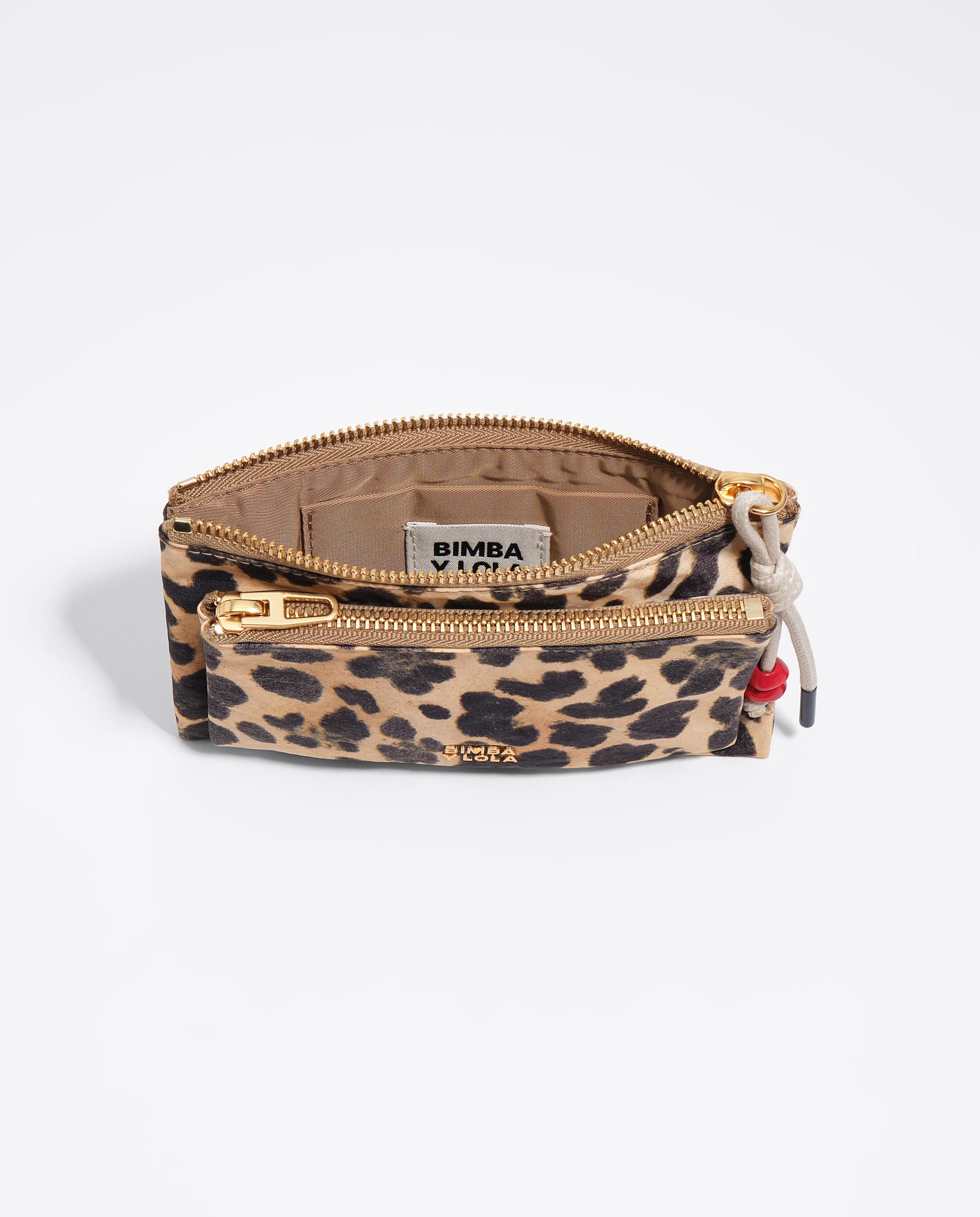 Carteira com Estampado de Leopardo Castanho-3