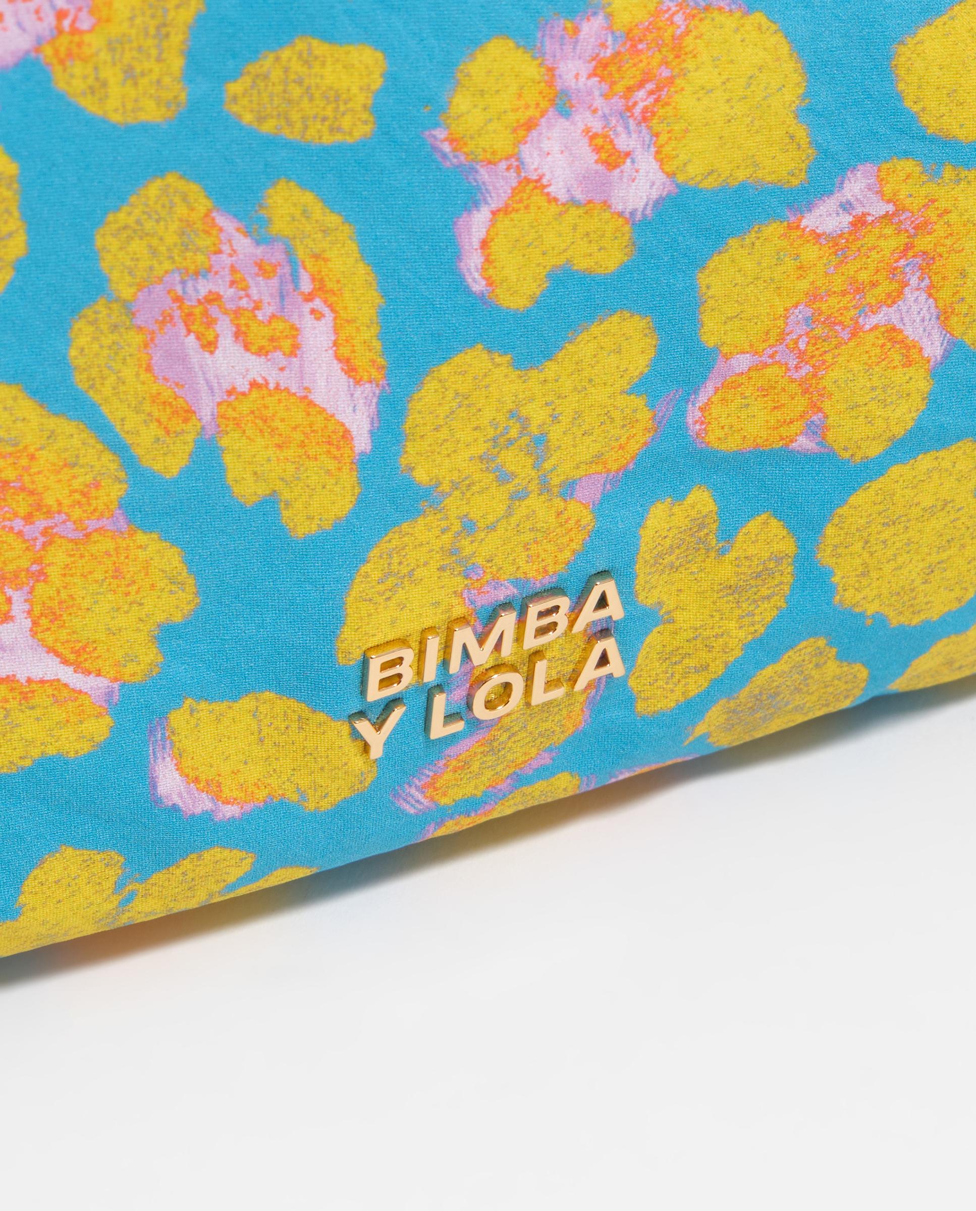 Necessaire com Estampado Animal Print e Alça de Mão Azul-2