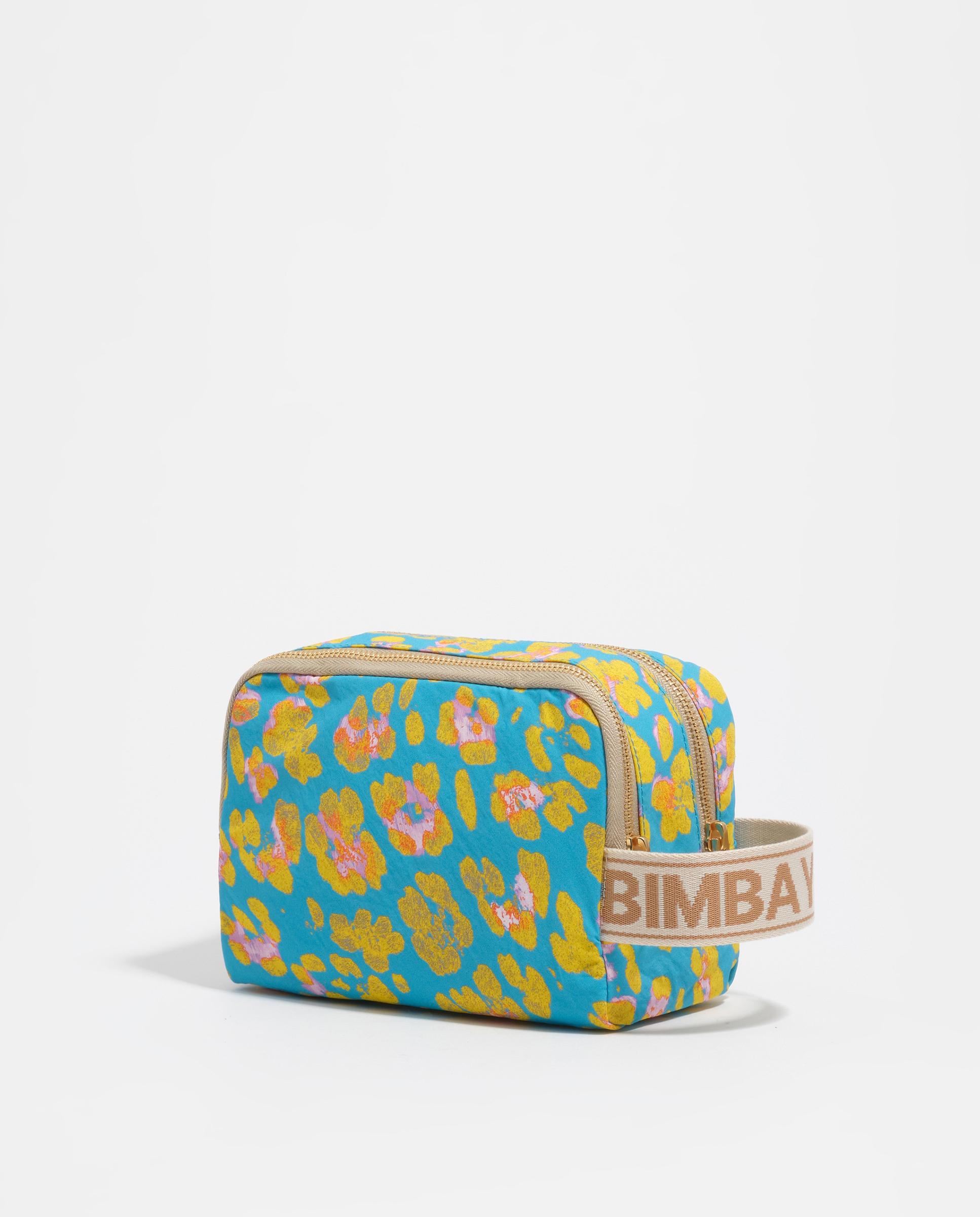 Necessaire com Estampado Animal Print e Alça de Mão Azul-5