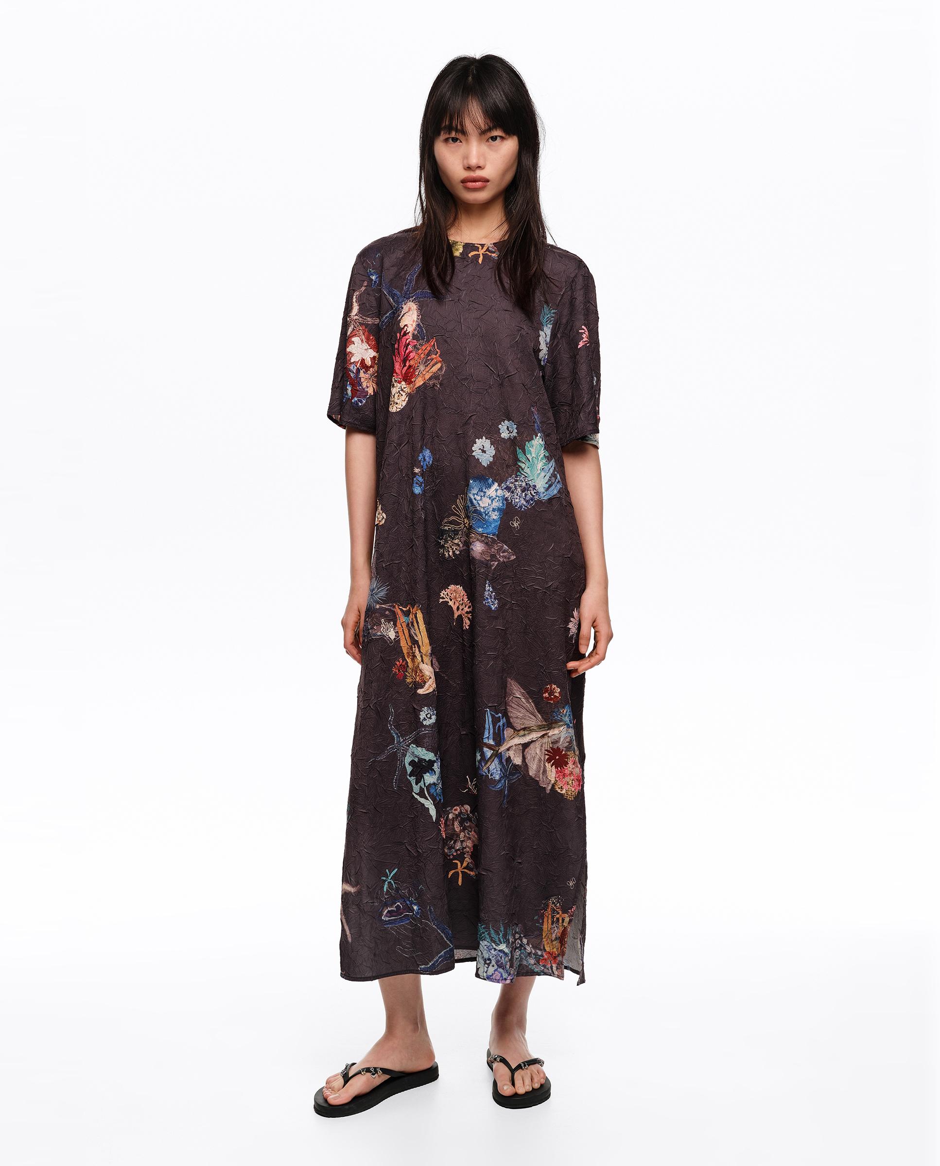 Imagem 0 de Vestido Midi de Manga Curta com Estampados