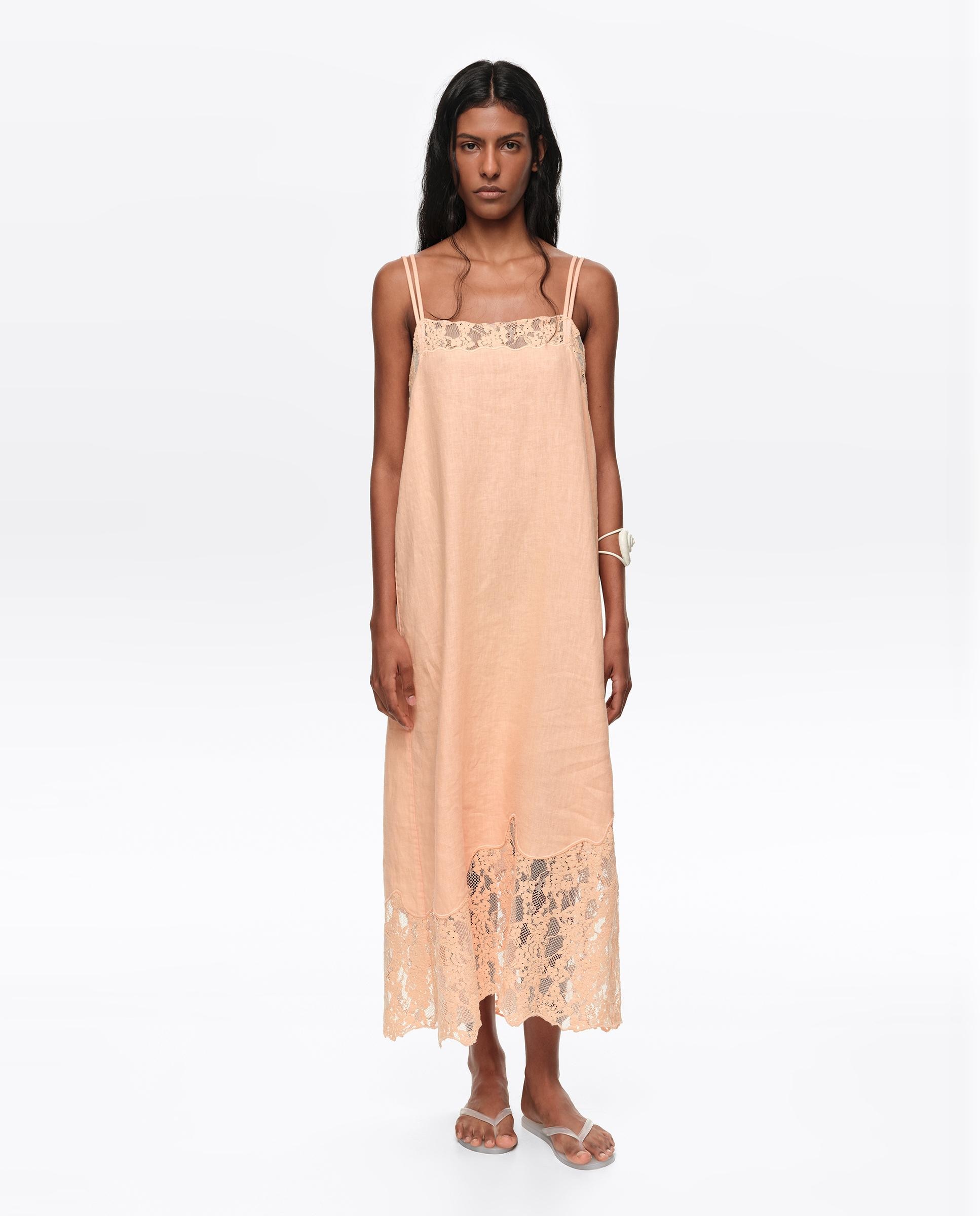Imagem 0 de Vestido Midi Renda em Linho Lavado