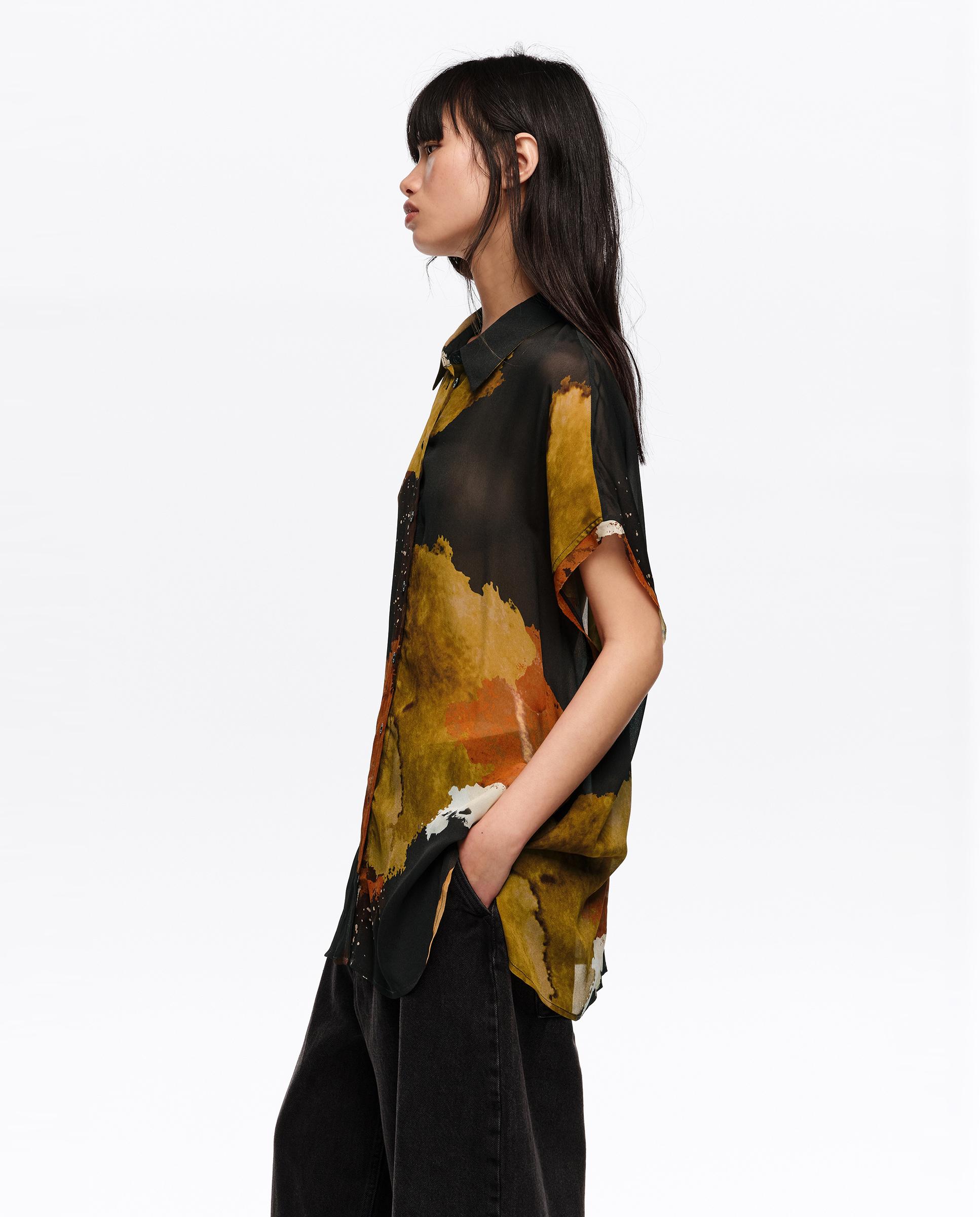 Camisa com Manga Fluida Blot Preto-3