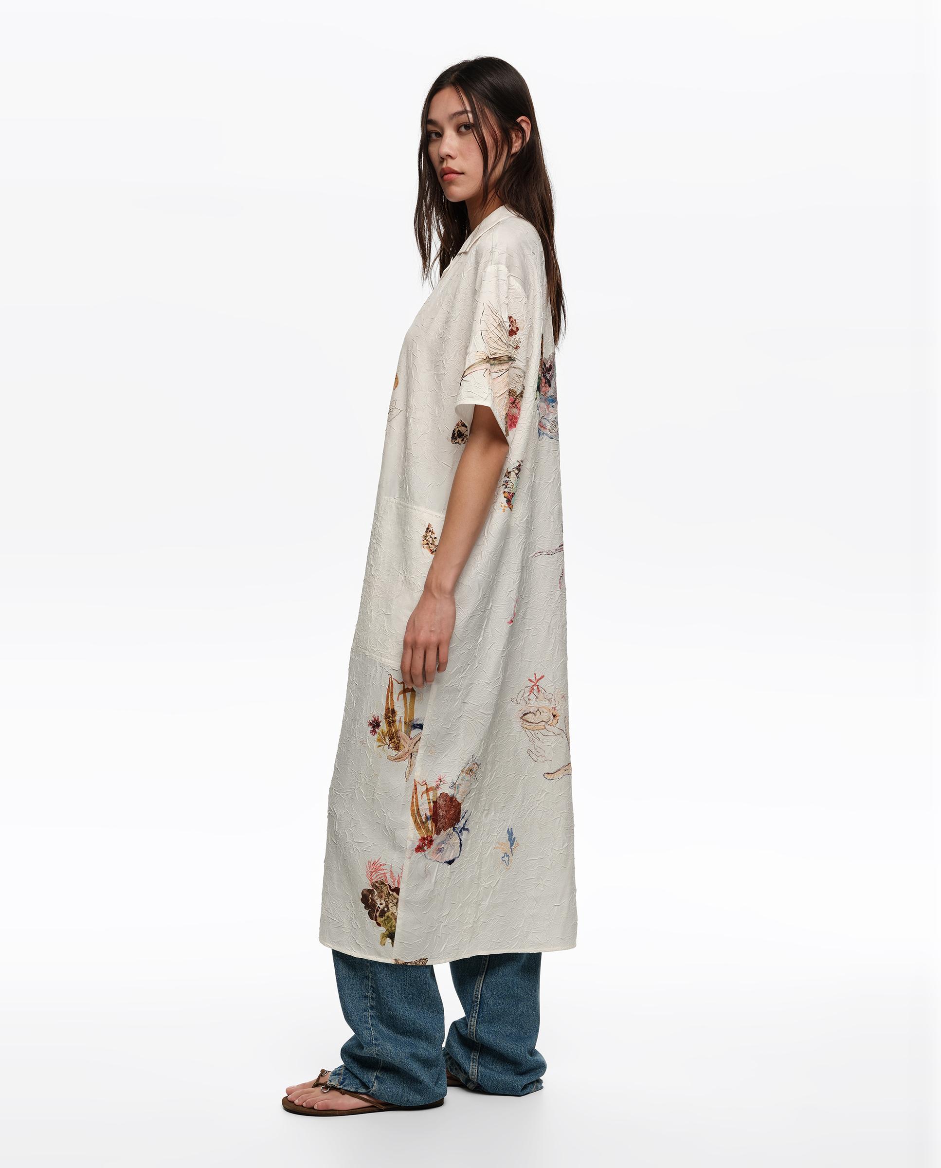 Vestido Midi Tipo Camisa com Estampados Cru-3