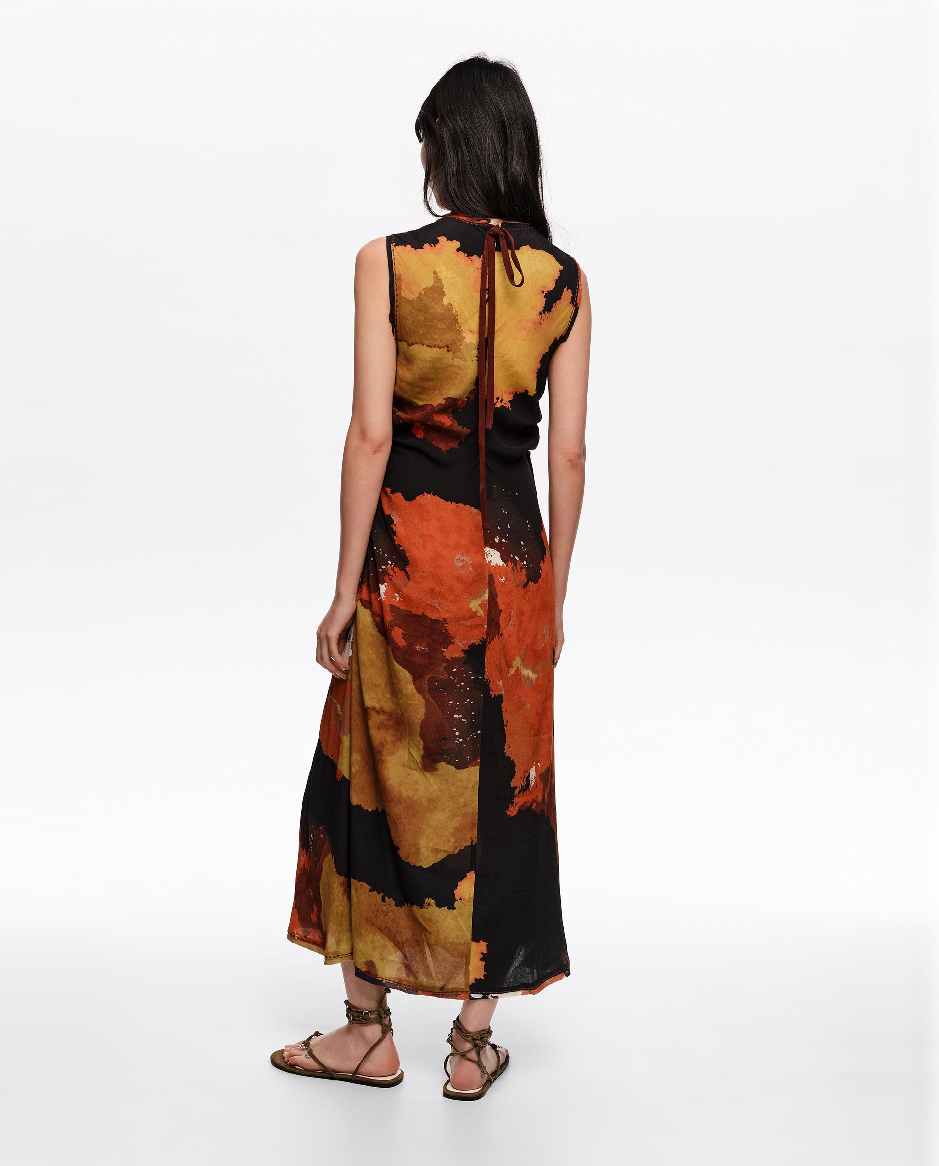 Vestido Midi sem Mangas Desfiado Preto-4